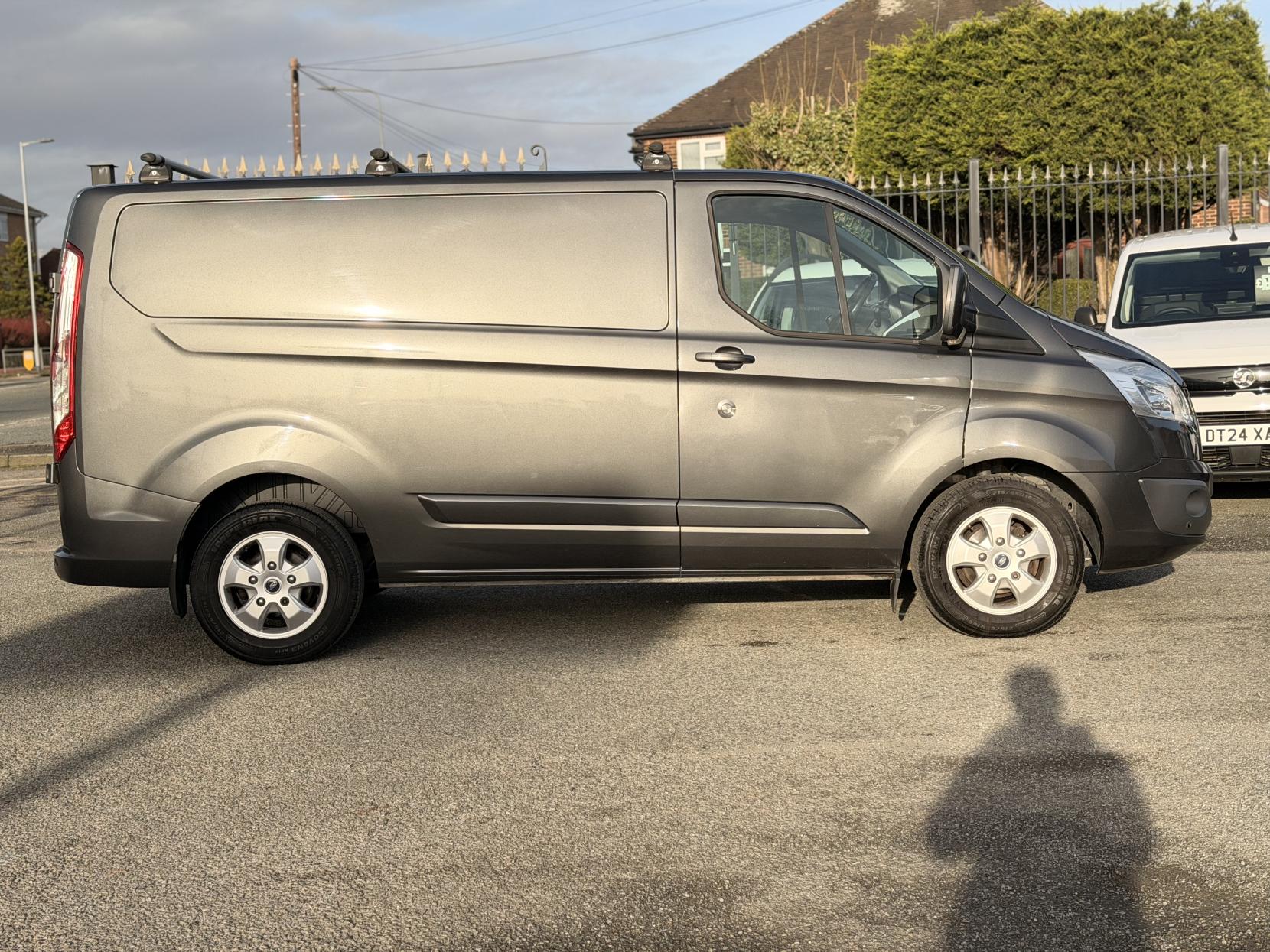 Ford Transit Custom 2.0 TDCi 270 Limited Panel Van 5dr Diesel Manual L1 H1 (157 g/km, 128 bhp)