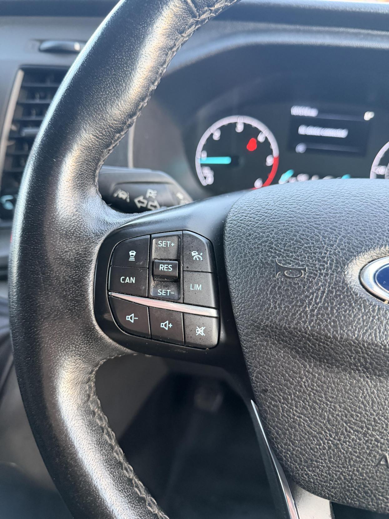 Ford Transit Custom 2.0 300 EcoBlue Trend Crew Van Double Cab 5dr Diesel Manual L2 H1 Euro 6 (6 Seat) (105 ps)