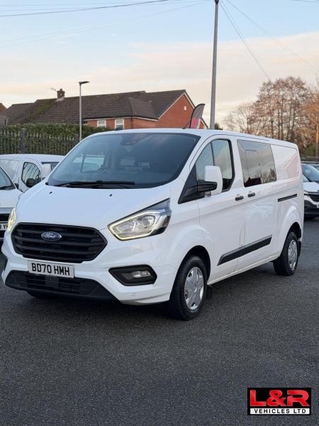 Ford Transit Custom 2.0 300 EcoBlue Trend Crew Van Double Cab 5dr Diesel Manual L2 H1 Euro 6 (6 Seat) (105 ps)