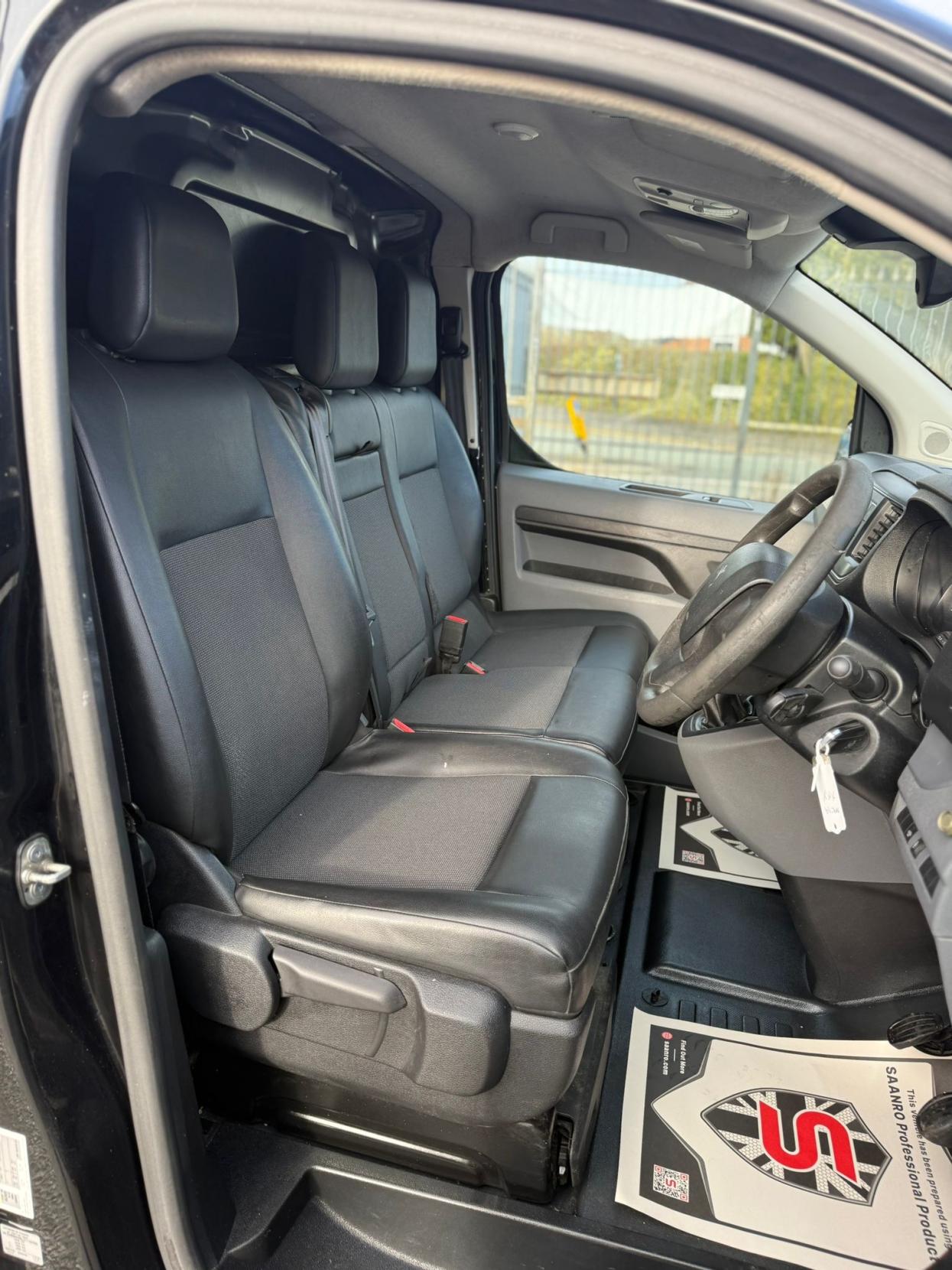 Peugeot Expert 1.6 BlueHDi 1200 Professional Long Panel Van 6dr Diesel Manual LWB Euro 6 (95 ps)