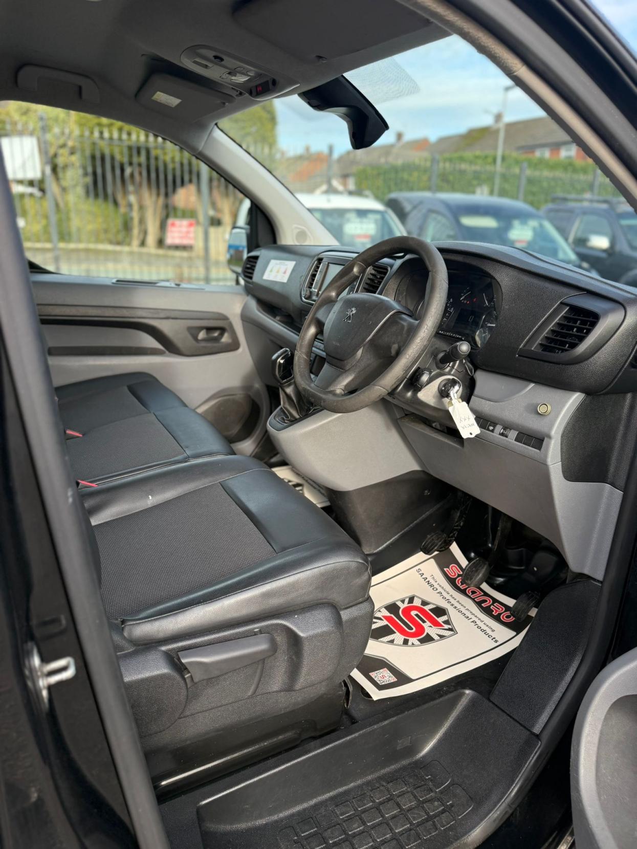 Peugeot Expert 1.6 BlueHDi 1200 Professional Long Panel Van 6dr Diesel Manual LWB Euro 6 (95 ps)