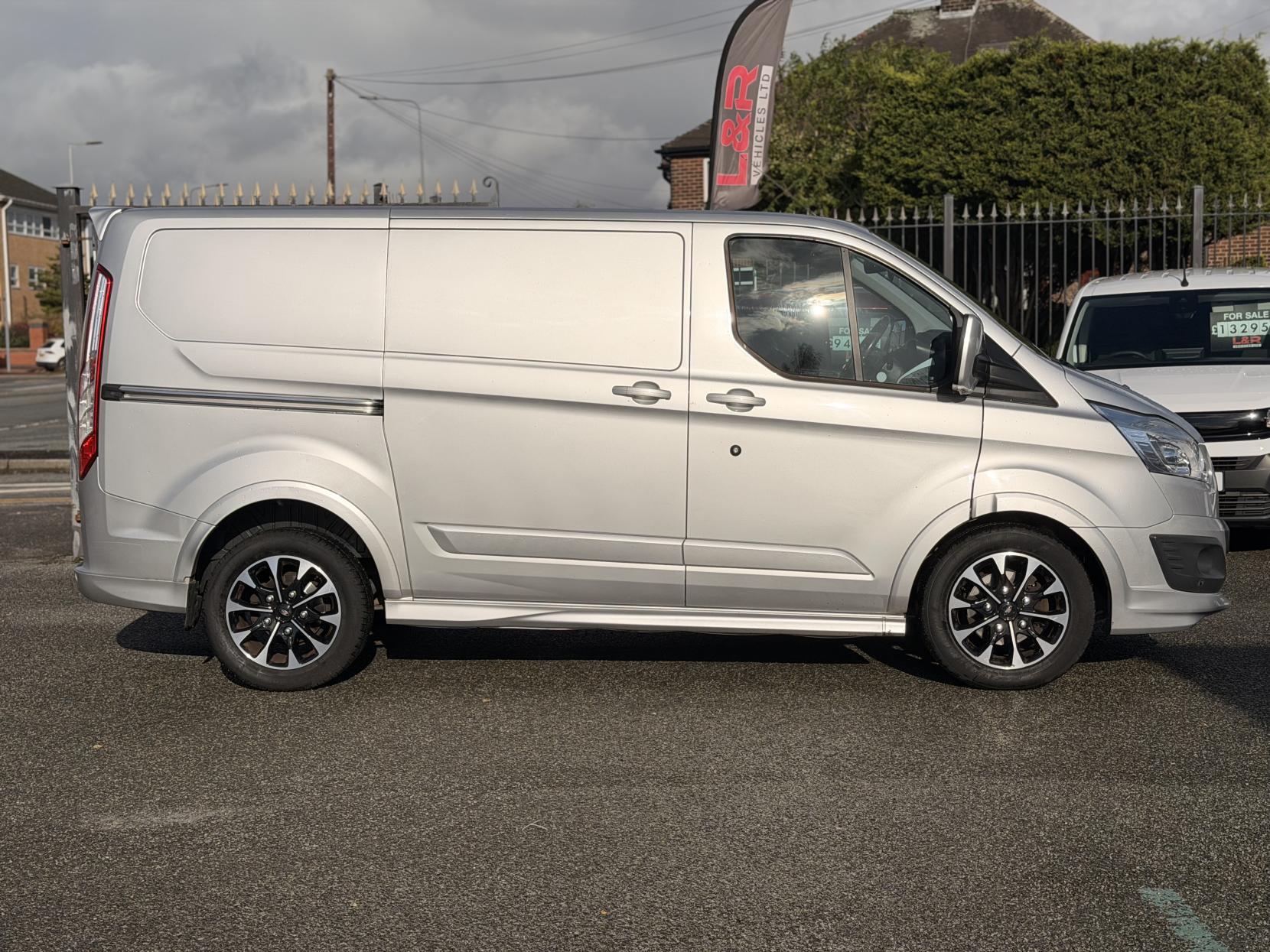 Ford Transit Custom 2.0 280 EcoBlue Limited Panel Van 5dr Diesel Auto L1 H1 Euro 6 (170 ps)