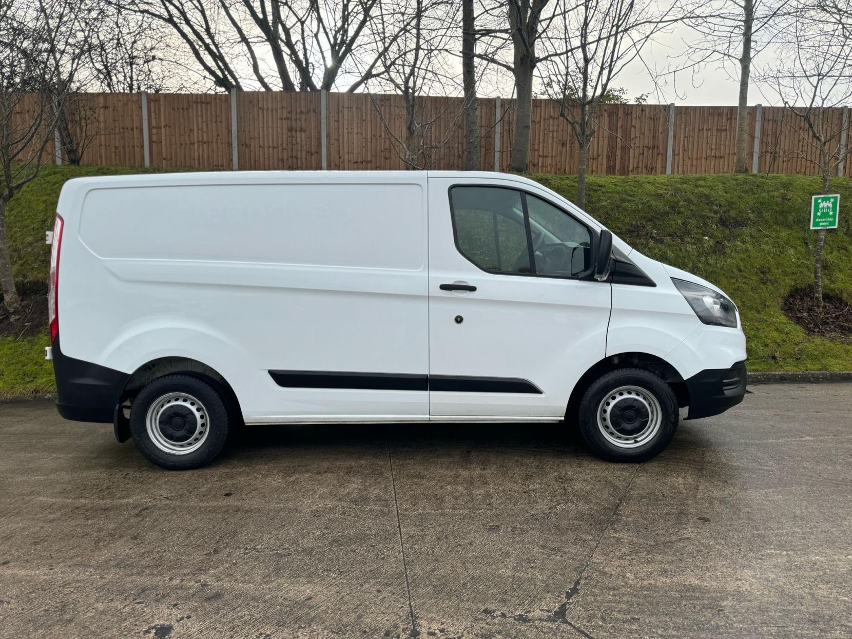 Ford Transit Custom 2.0 300 EcoBlue Panel Van 5dr Diesel Manual L1 H1 Euro 6 (105 ps)