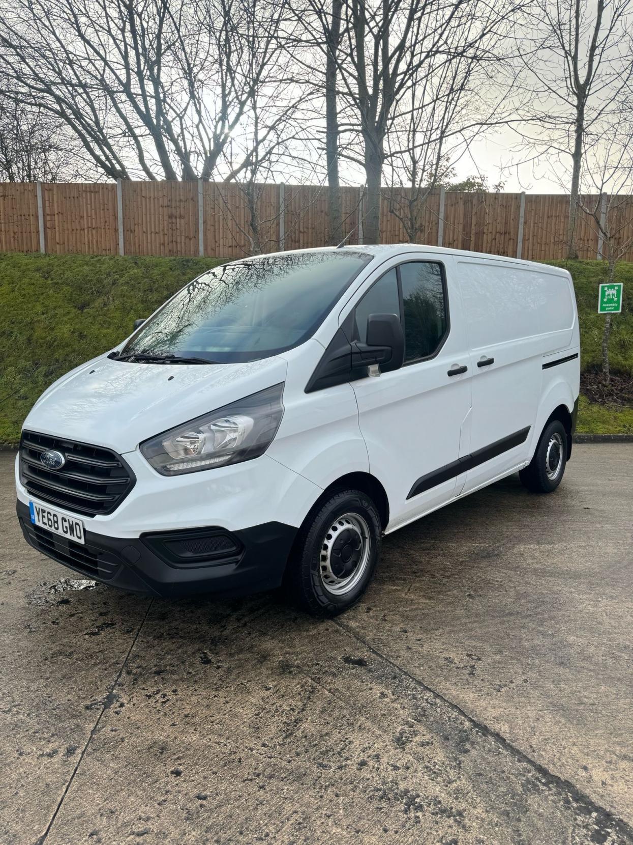 Ford Transit Custom 2.0 300 EcoBlue Panel Van 5dr Diesel Manual L1 H1 Euro 6 (105 ps)