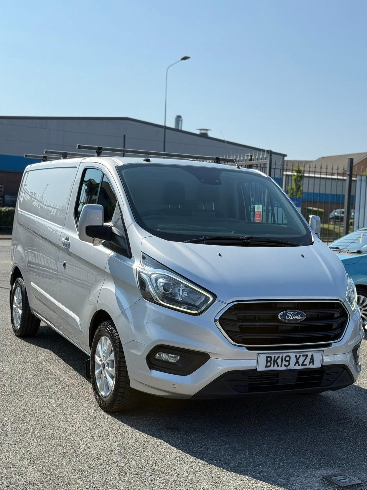 Ford Transit Custom 2.0 300 EcoBlue Limited Panel Van 5dr Diesel Manual L1 H1 Euro 6 (130 ps)