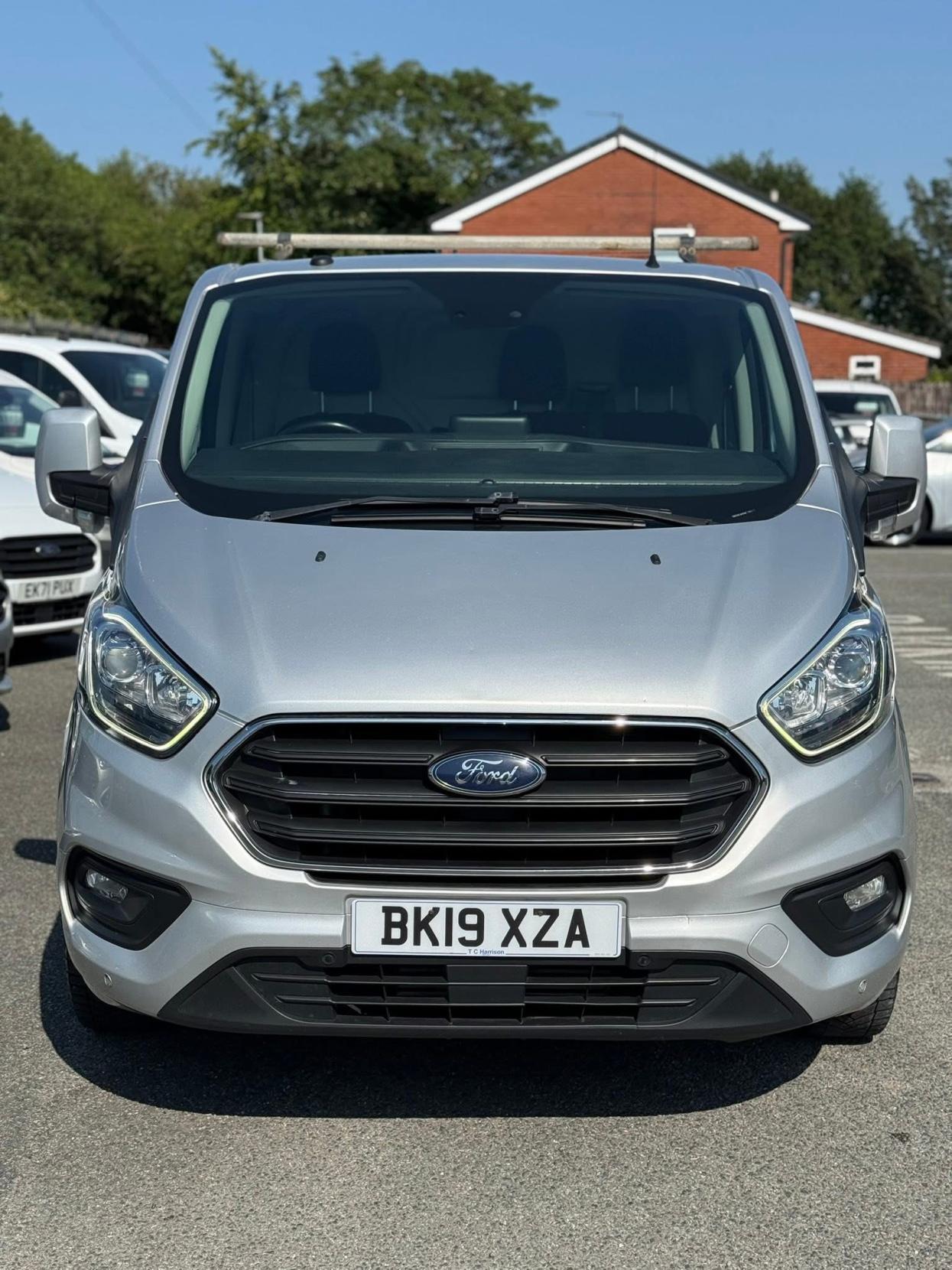 Ford Transit Custom 2.0 300 EcoBlue Limited Panel Van 5dr Diesel Manual L1 H1 Euro 6 (130 ps)