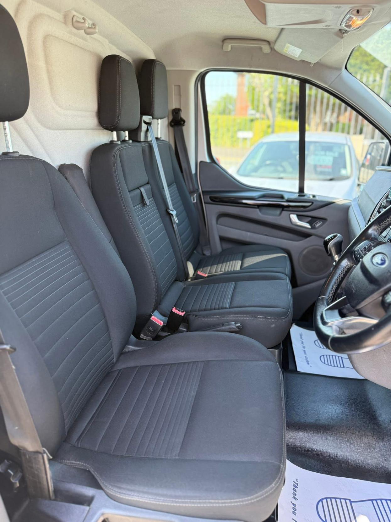 Ford Transit Custom 2.0 300 EcoBlue Limited Panel Van 5dr Diesel Manual L1 H1 Euro 6 (130 ps)
