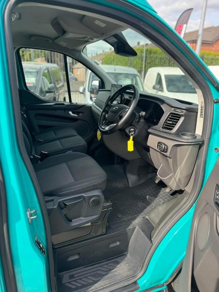 Ford Transit Custom 2.0 340 EcoBlue Trend Panel Van 5dr Diesel Auto L1 H2 Euro 6 (s/s) (130 ps)