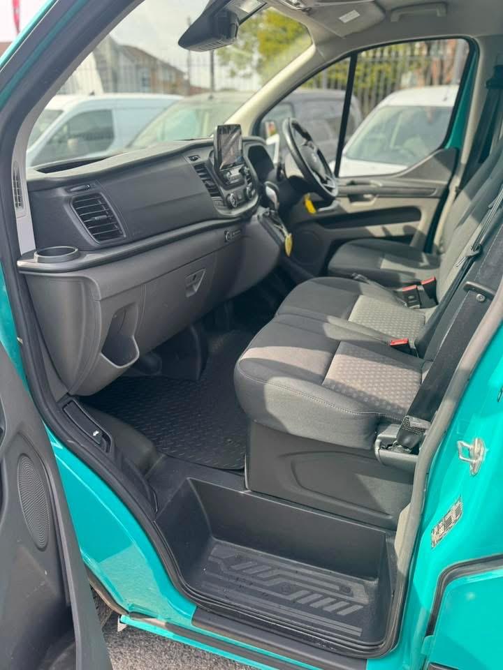 Ford Transit Custom 2.0 340 EcoBlue Trend Panel Van 5dr Diesel Auto L1 H2 Euro 6 (s/s) (130 ps)