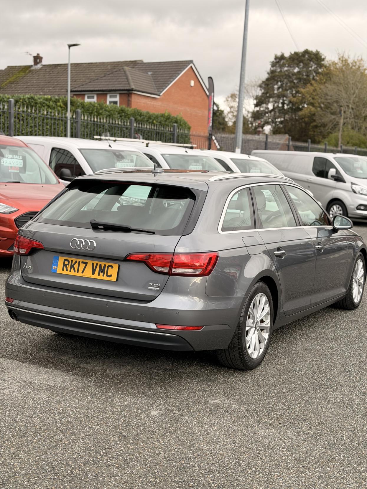 Audi A4 Avant 2.0 TDI ultra SE Estate 5dr Diesel Manual Euro 6 (s/s) (150 ps)