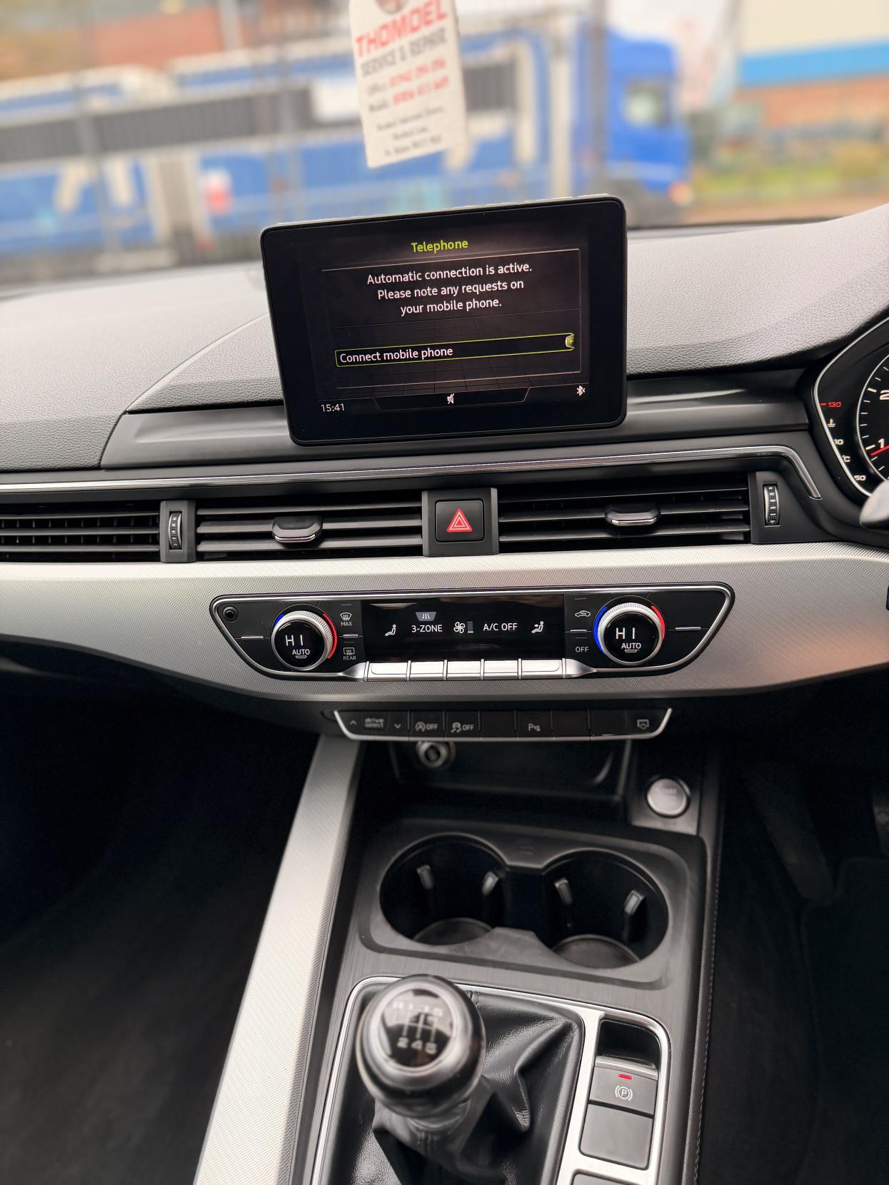 Audi A4 Avant 2.0 TDI ultra SE Estate 5dr Diesel Manual Euro 6 (s/s) (150 ps)