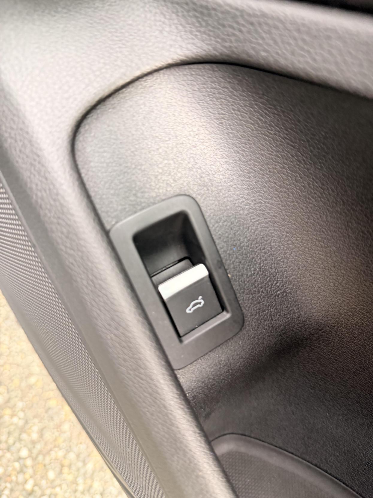 Audi A4 Avant 2.0 TDI ultra SE Estate 5dr Diesel Manual Euro 6 (s/s) (150 ps)