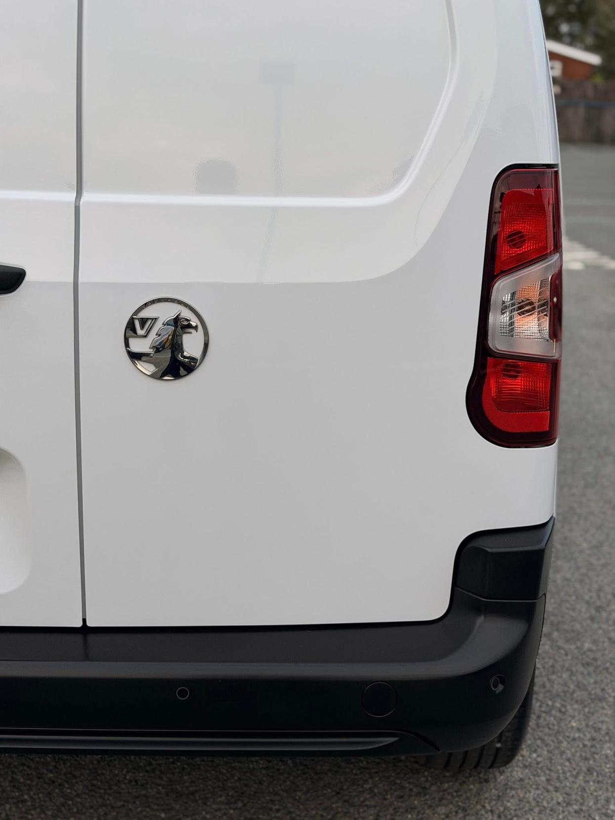Vauxhall Combo 1.5 Turbo D 2300 Prime Panel Van 5dr Diesel Manual SWB Euro 6 (s/s) (100 ps)