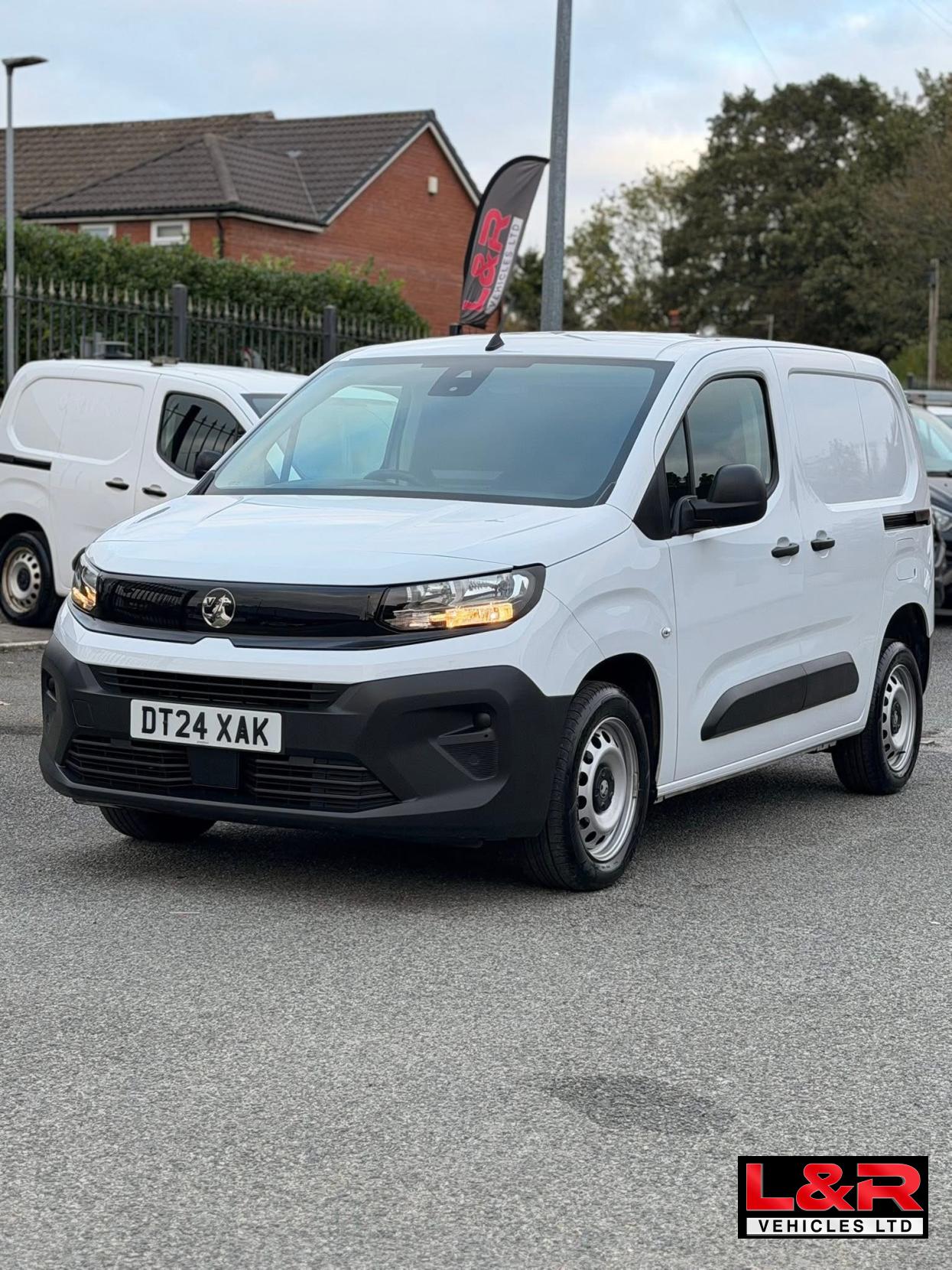 Vauxhall Combo 1.5 Turbo D 2300 Prime Panel Van 5dr Diesel Manual SWB Euro 6 (s/s) (100 ps)