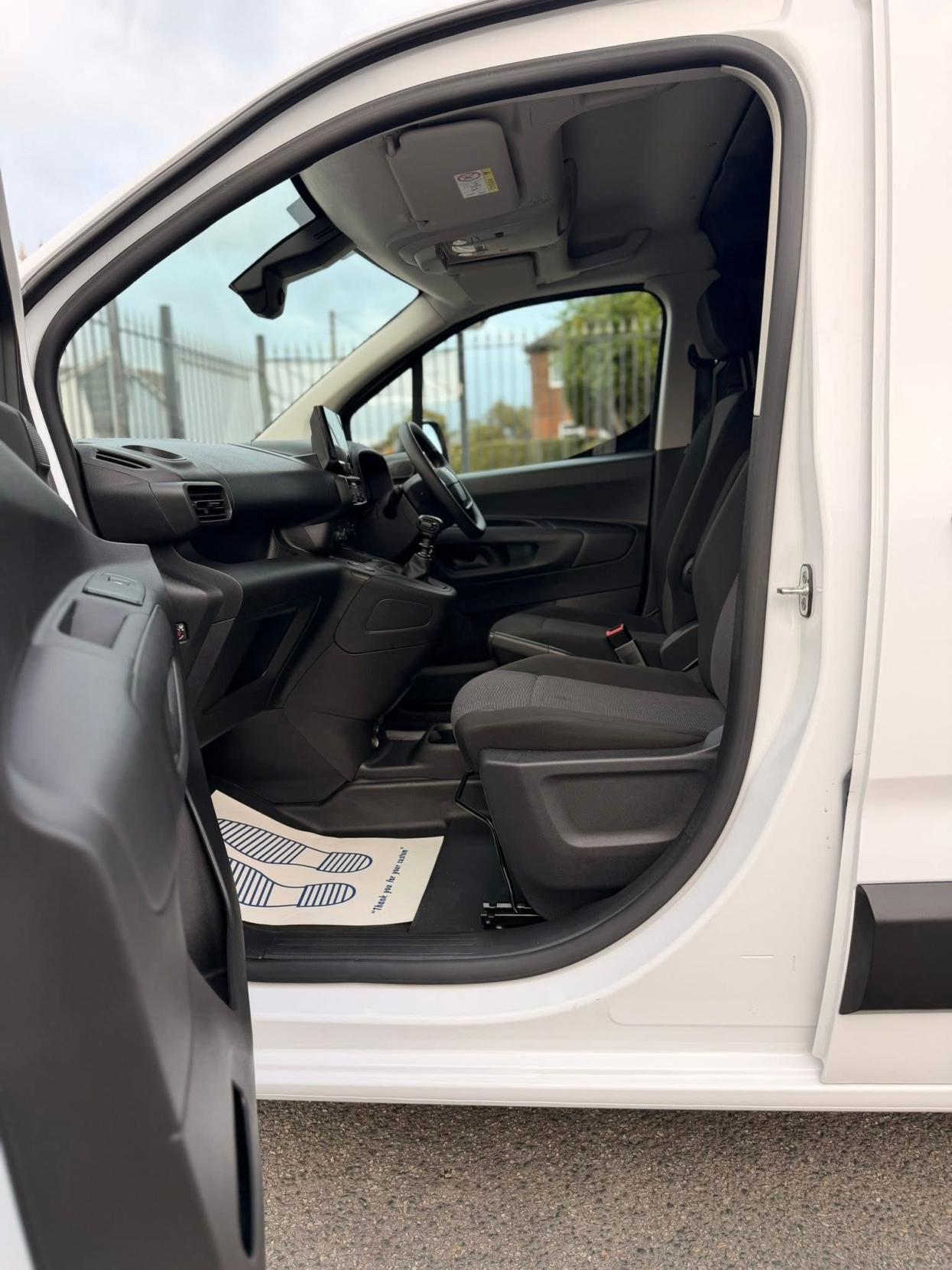 Vauxhall Combo 1.5 Turbo D 2300 Prime Panel Van 5dr Diesel Manual SWB Euro 6 (s/s) (100 ps)