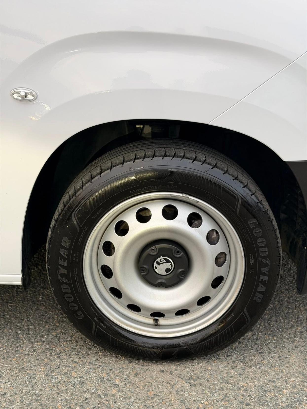 Vauxhall Combo 1.5 Turbo D 2300 Prime Panel Van 5dr Diesel Manual SWB Euro 6 (s/s) (100 ps)