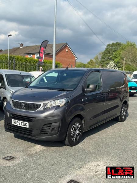 Peugeot Expert 2.0 BlueHDi 1400 Professional Standard Panel Van 6dr Diesel Manual MWB Euro 6 (s/s) (120 ps)