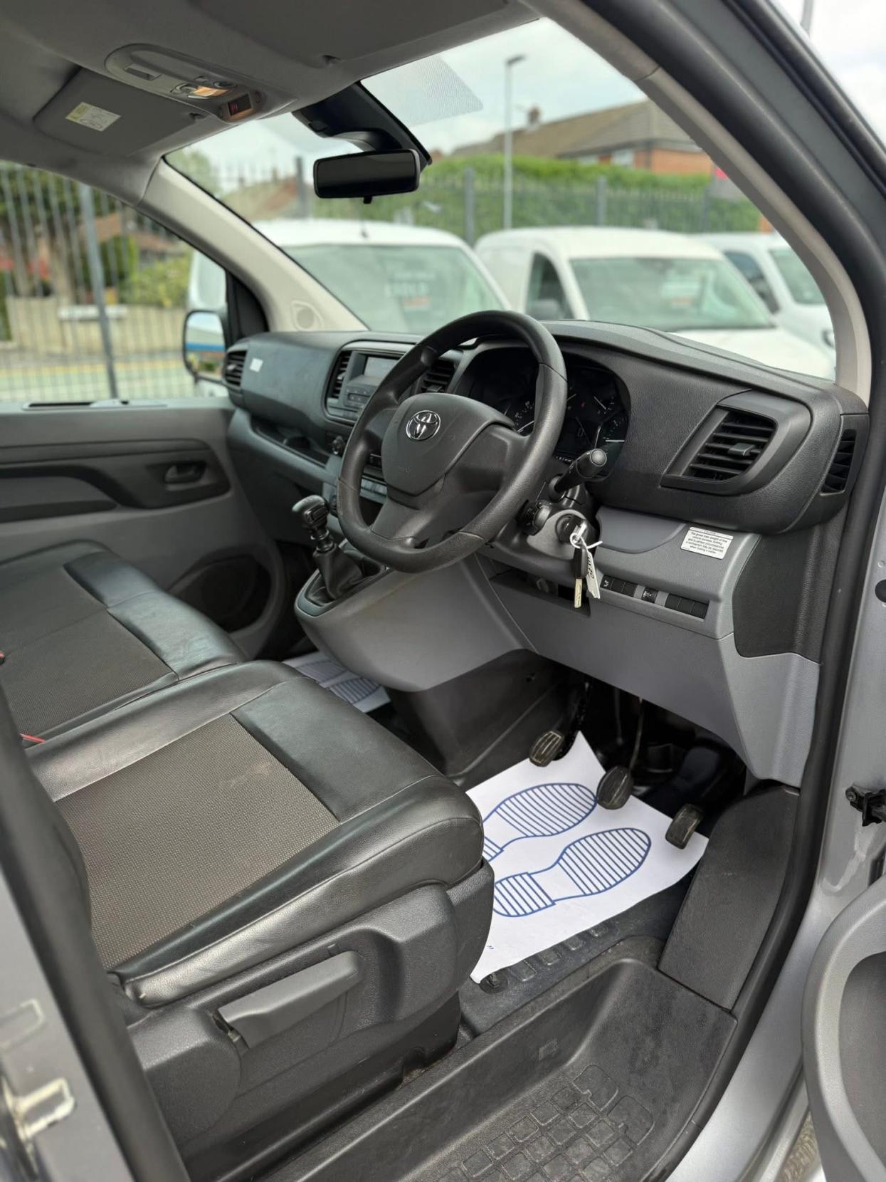 Toyota ProAce 1.5D Icon Compact Panel Van 6dr Diesel Manual SWB Euro 6 (100 bhp)