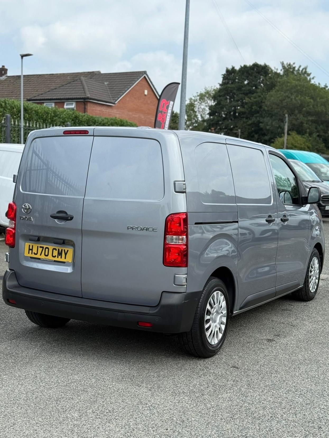 Toyota ProAce 1.5D Icon Compact Panel Van 6dr Diesel Manual SWB Euro 6 (100 bhp)