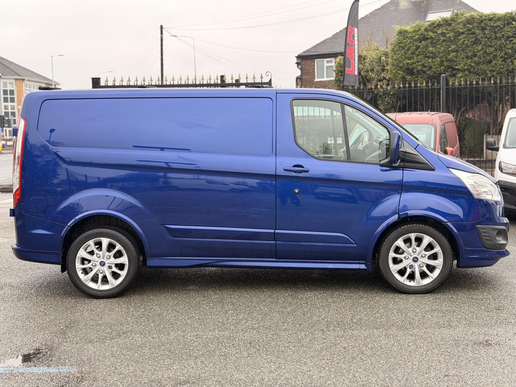 Ford Transit Custom 2.0 TDCi 290 Limited Panel Van 5dr Diesel Manual L1 H1 (171 g/km, 168 bhp)