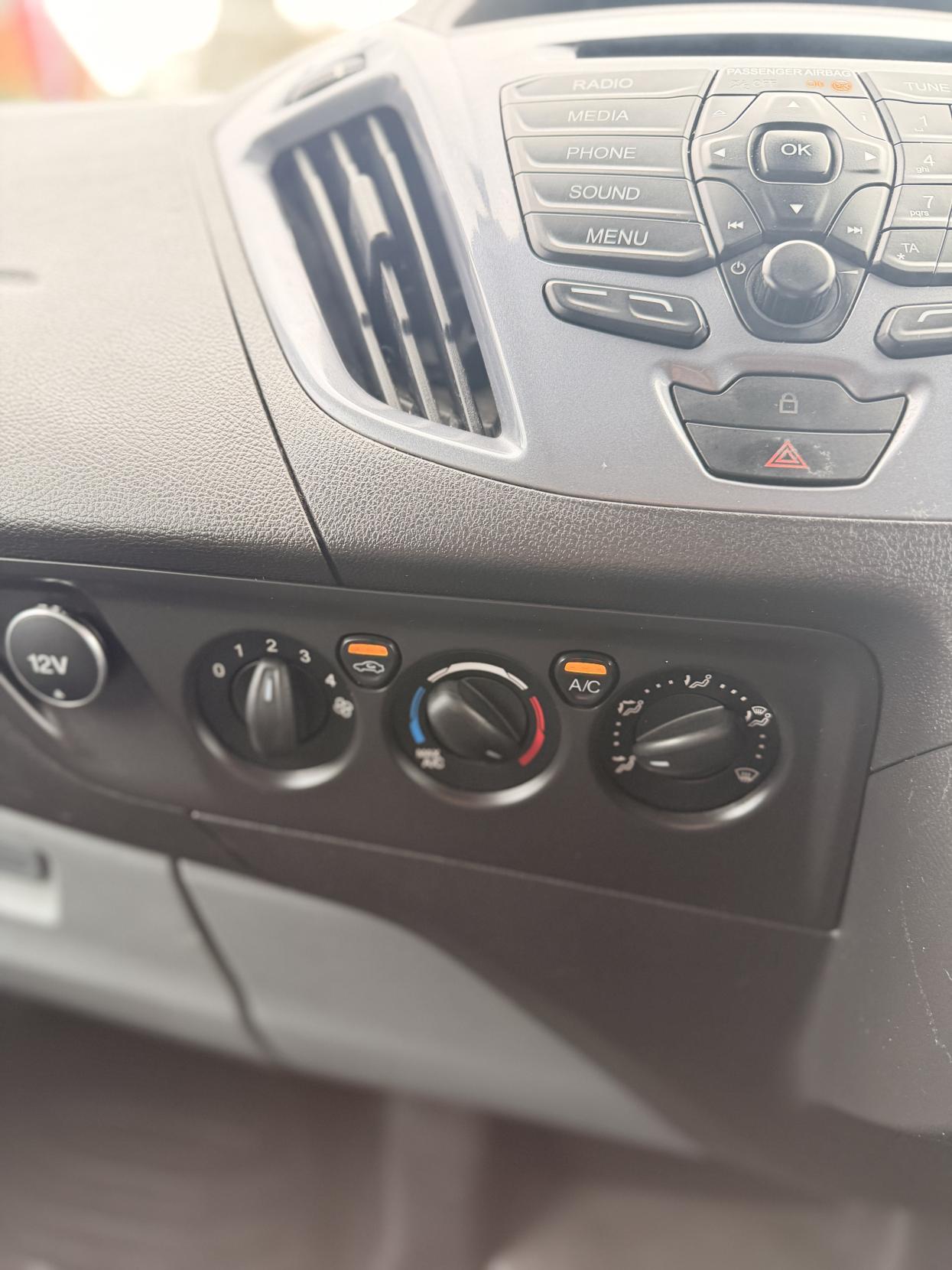 Ford Transit Custom 2.0 TDCi 290 Limited Panel Van 5dr Diesel Manual L1 H1 (171 g/km, 168 bhp)