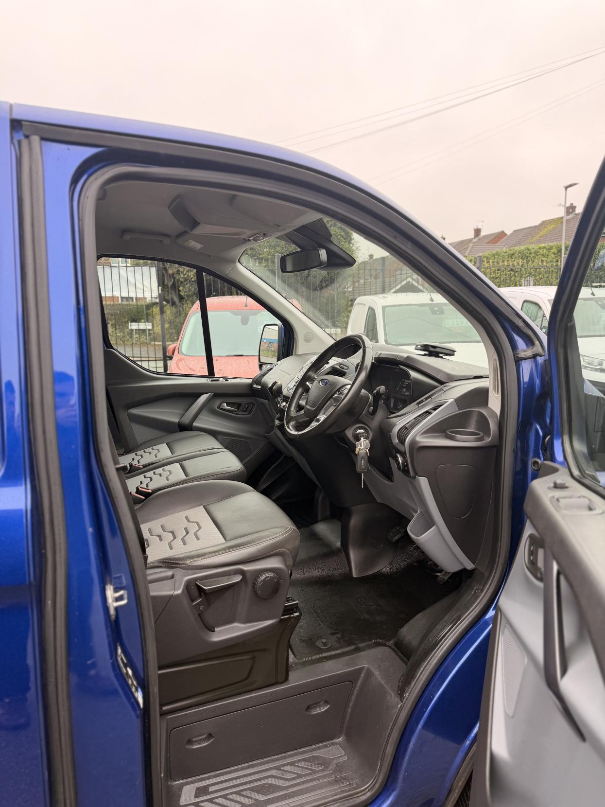 Ford Transit Custom 2.0 TDCi 290 Limited Panel Van 5dr Diesel Manual L1 H1 (171 g/km, 168 bhp)