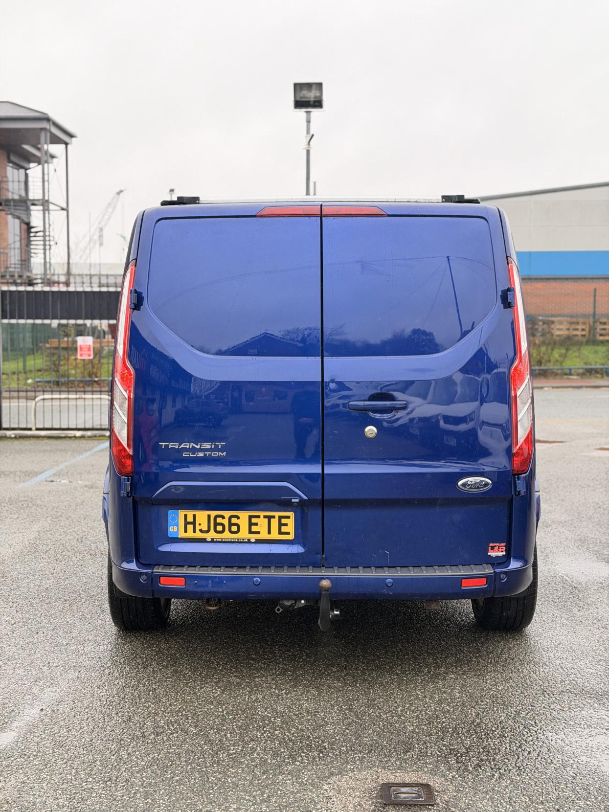 Ford Transit Custom 2.0 TDCi 290 Limited Panel Van 5dr Diesel Manual L1 H1 (171 g/km, 168 bhp)
