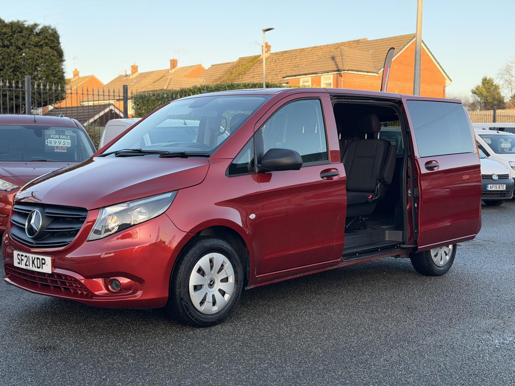 Mercedes-Benz Vito 1.7 114 CDI Progressive Crew Van Double Cab 5dr Diesel Manual FWD L2 Euro 6 (s/s) (LWB) (136 ps)