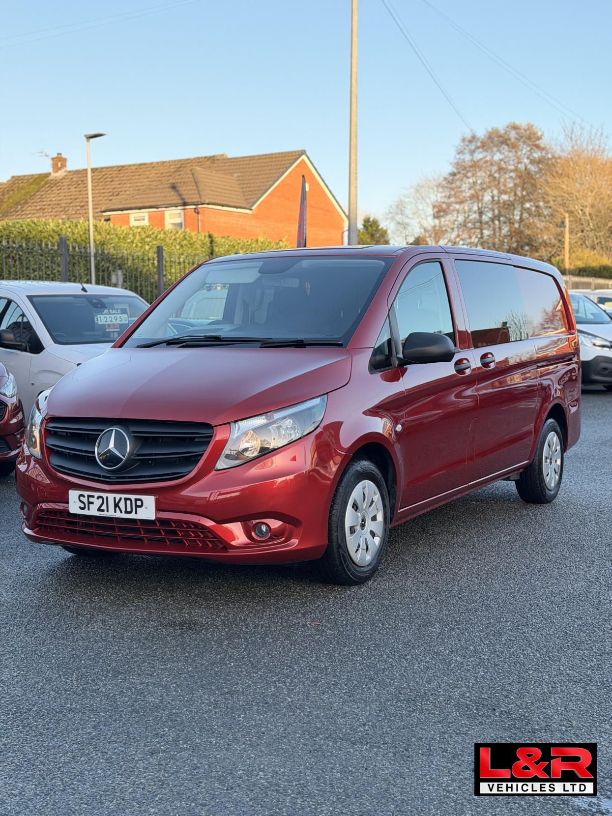 Mercedes-Benz Vito 1.7 114 CDI Progressive Crew Van Double Cab 5dr Diesel Manual FWD L2 Euro 6 (s/s) (LWB) (136 ps)