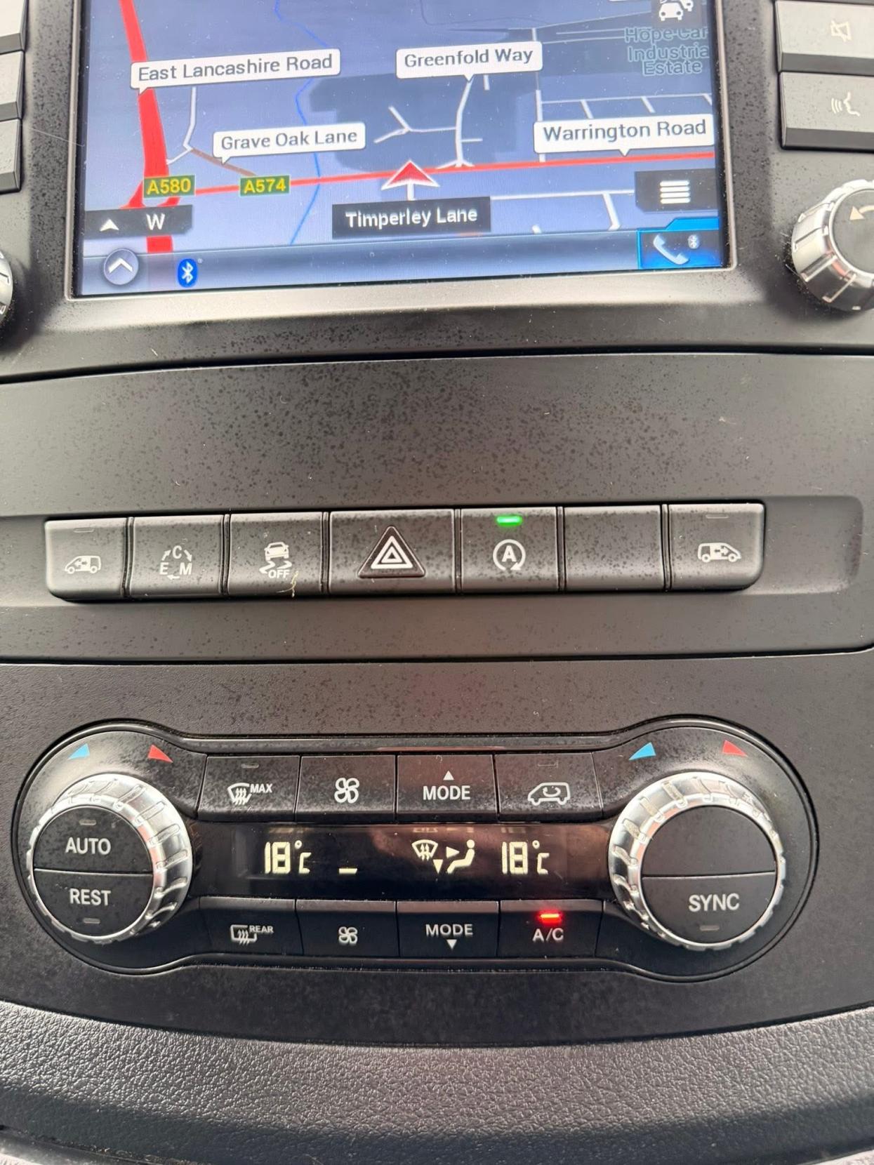 Mercedes-Benz Vito 2.1 119 CDI BlueTEC Sport Crew Van Double Cab 5dr Diesel G-Tronic+ RWD L2 Euro 6 (s/s) (LWB) (190 ps)