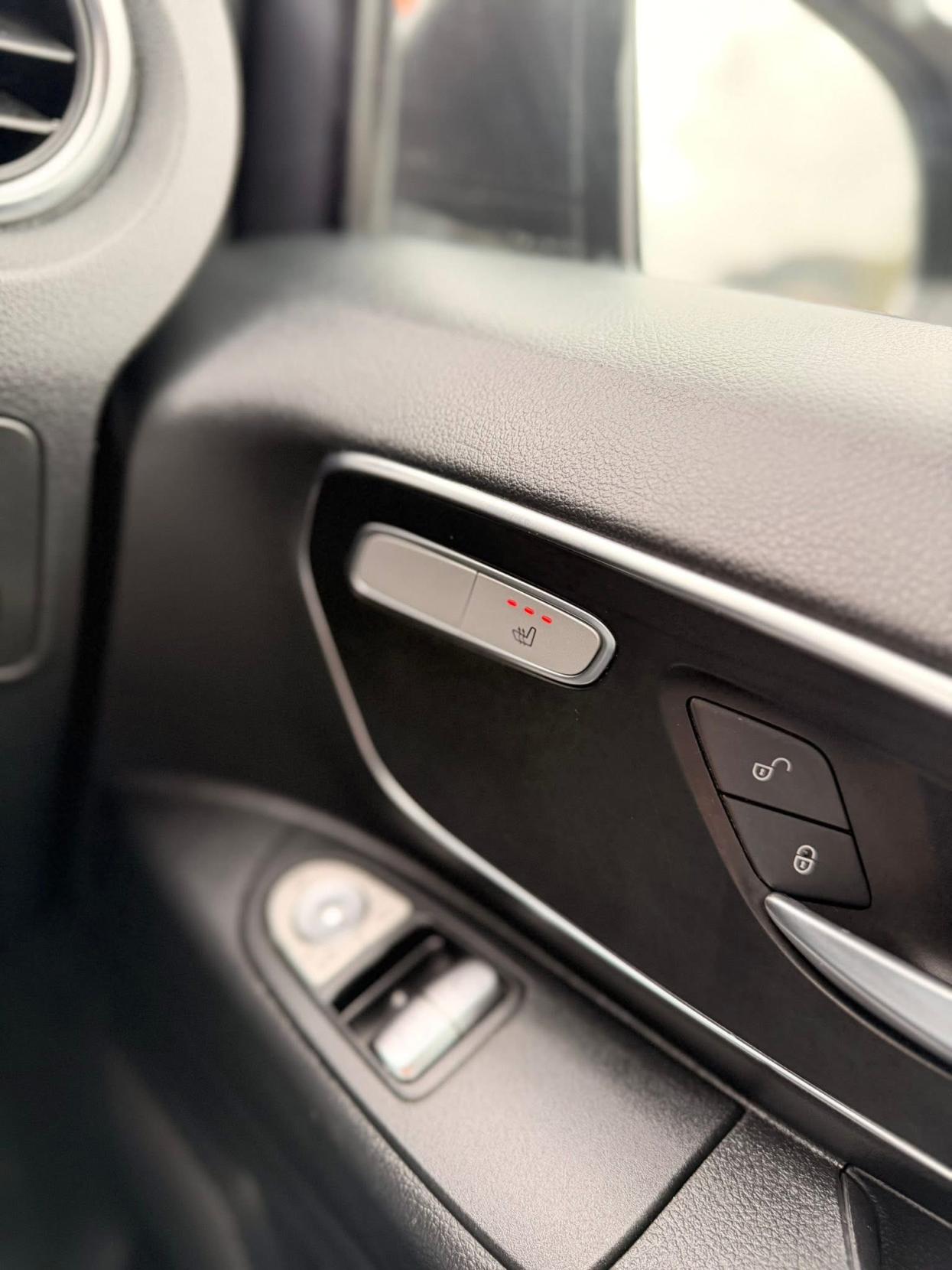 Mercedes-Benz Vito 2.1 119 CDI BlueTEC Sport Crew Van Double Cab 5dr Diesel G-Tronic+ RWD L2 Euro 6 (s/s) (LWB) (190 ps)