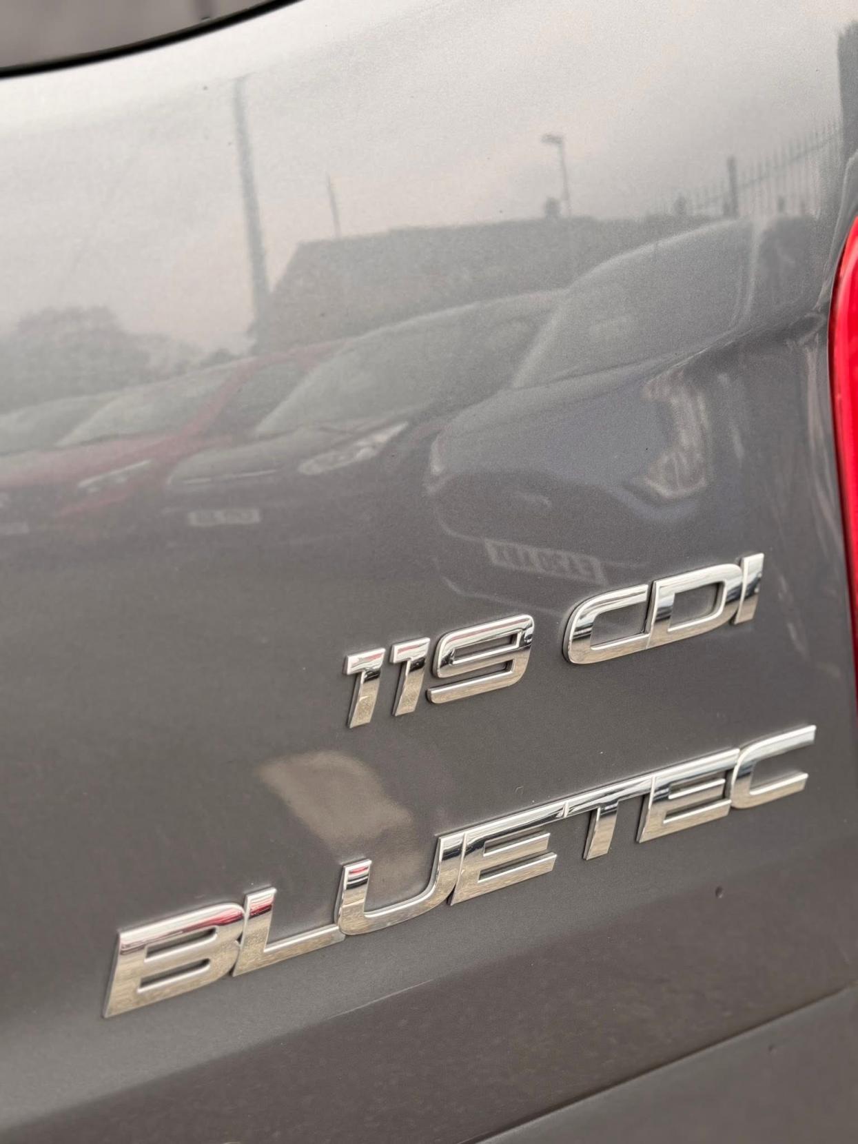 Mercedes-Benz Vito 2.1 119 CDI BlueTEC Sport Crew Van Double Cab 5dr Diesel G-Tronic+ RWD L2 Euro 6 (s/s) (LWB) (190 ps)