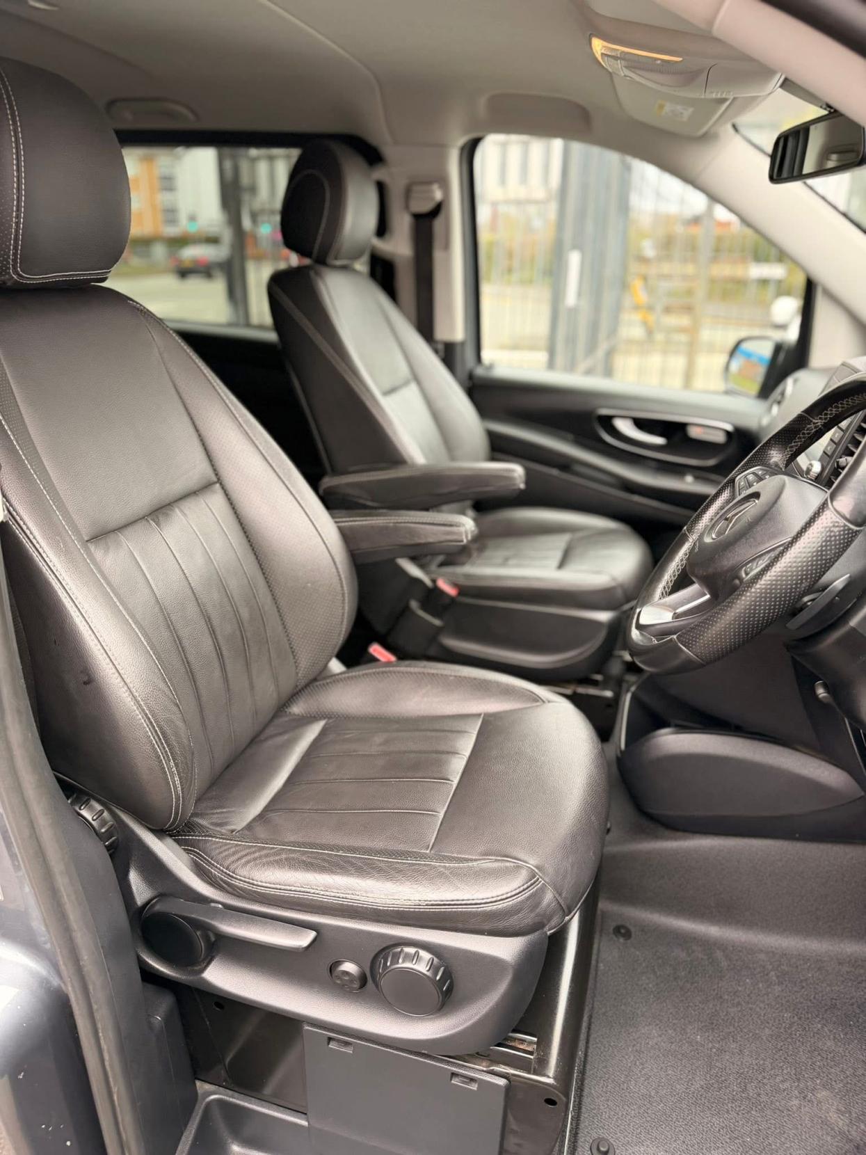 Mercedes-Benz Vito 2.1 119 CDI BlueTEC Sport Crew Van Double Cab 5dr Diesel G-Tronic+ RWD L2 Euro 6 (s/s) (LWB) (190 ps)