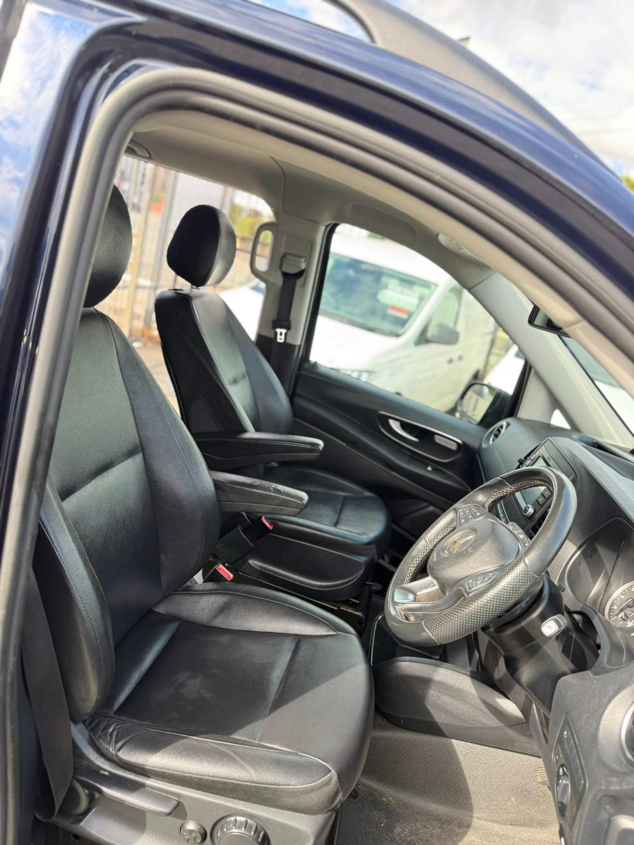 Mercedes-Benz Vito 2.1 119 CDI Sport Crew Van Double Cab 5dr Diesel G-Tronic+ RWD L1 Euro 6 (s/s) (190 ps)