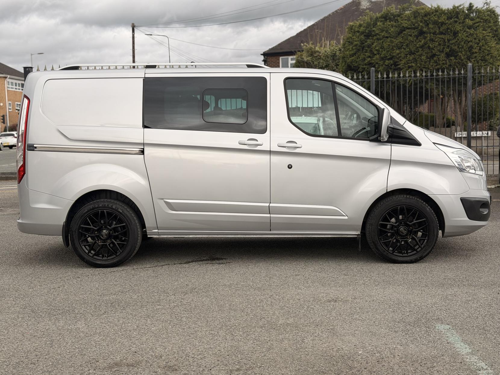 Ford Transit Custom 2.2 TDCi 290 Limited Combi Van 6dr Diesel Manual L1 H1 (191 g/km, 153 bhp)