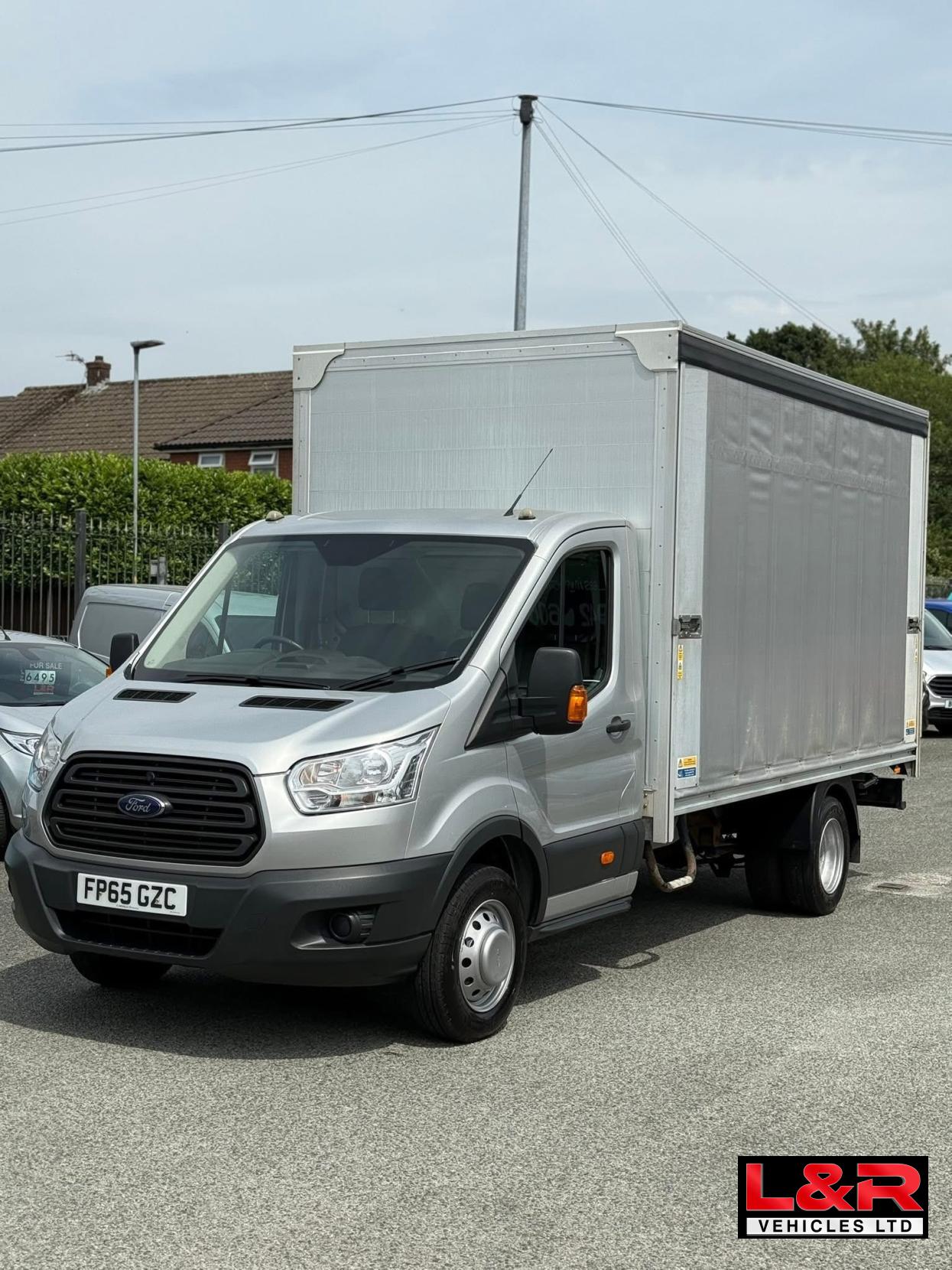 Ford Transit 2.2 TDCi 350 Chassis Cab 2dr Diesel Manual RWD L4 H1 Euro 5 (DRW) (125 ps)