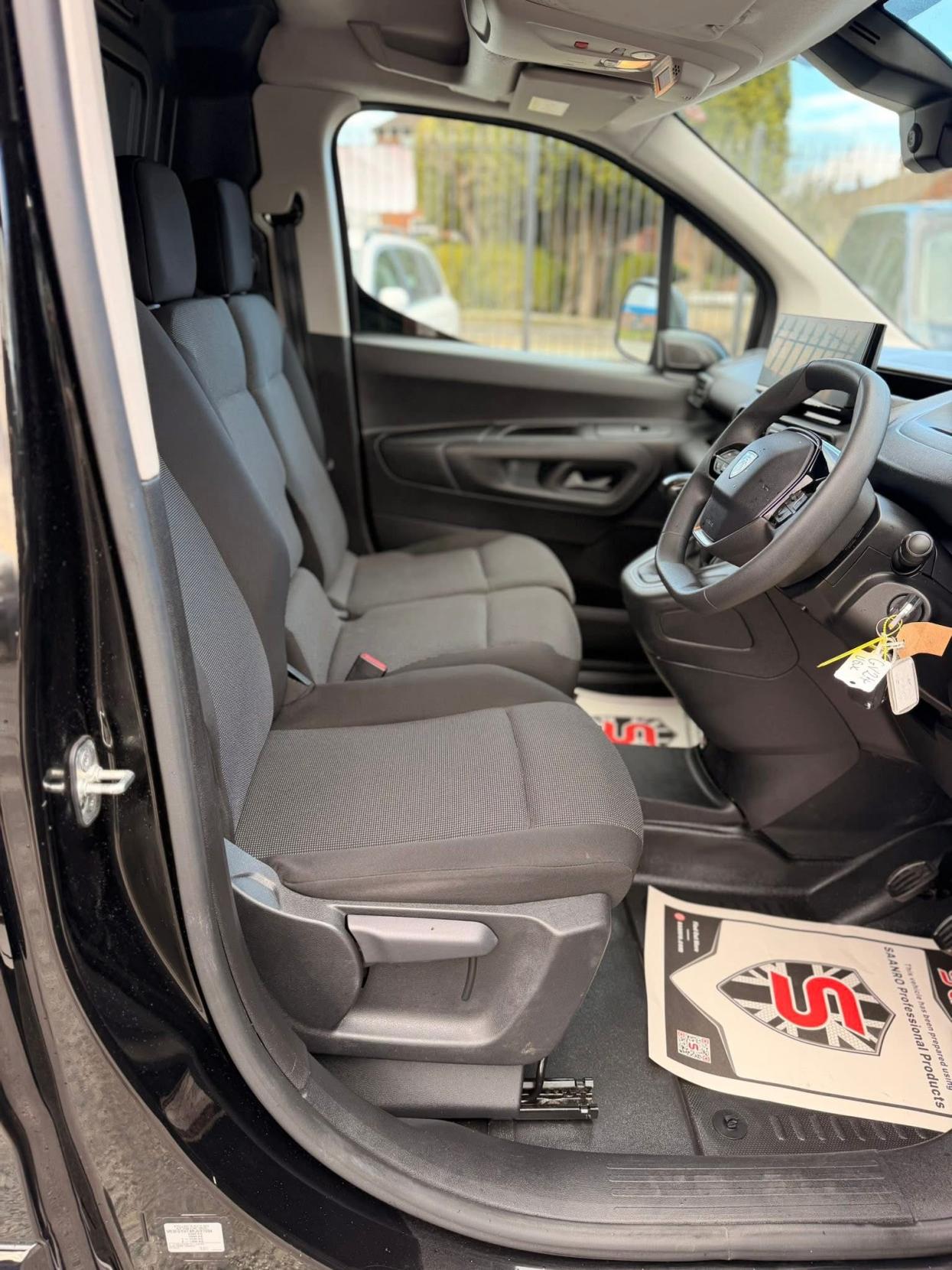 Peugeot Partner 1.5 BlueHDi 1000 Professional Standard Panel Van 5dr Diesel Manual SWB Euro 6 (s/s) (100 ps)