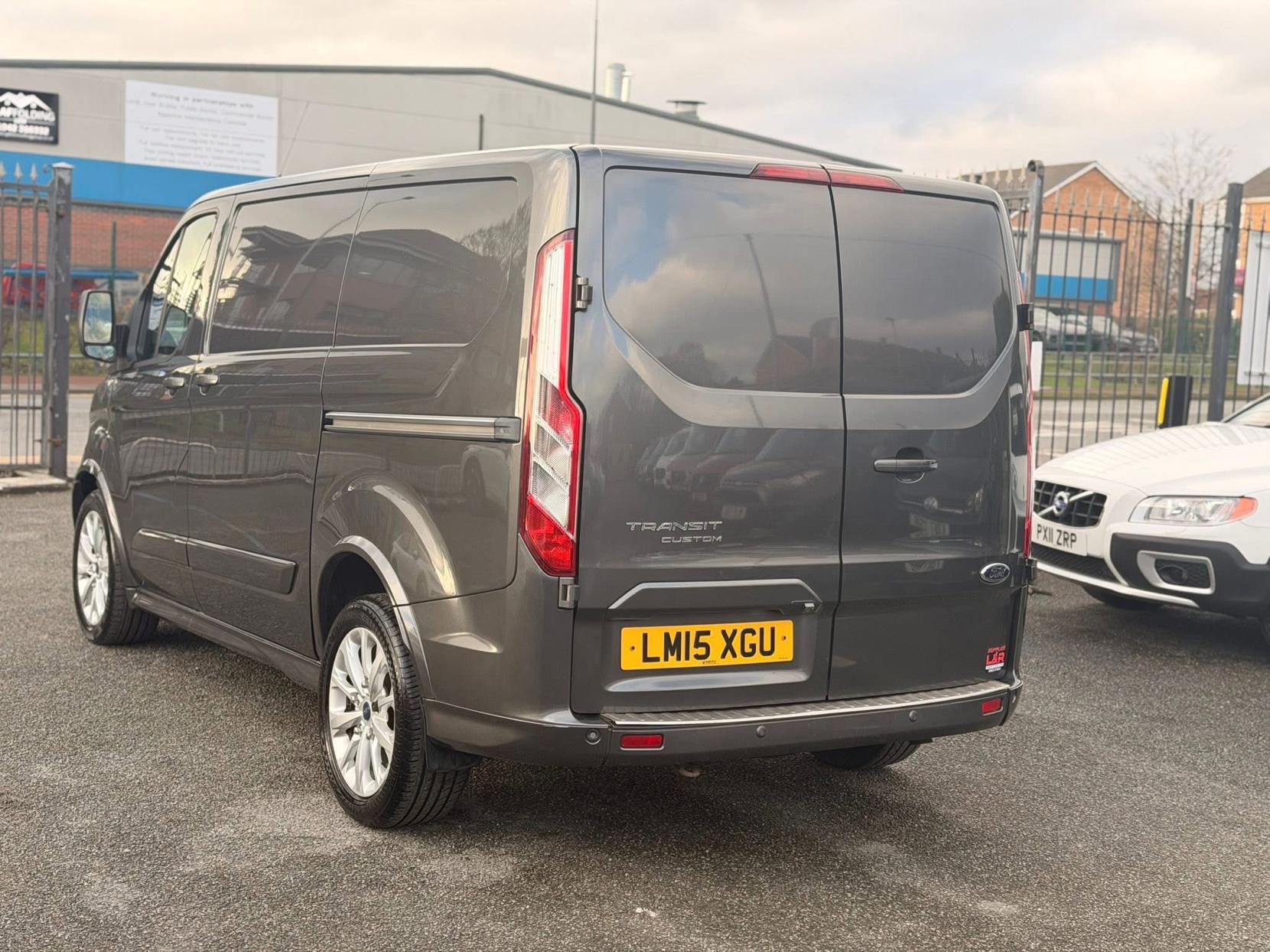 Ford Transit Custom 2.2 TDCi 290 Sport Panel Van 5dr Diesel Manual L1 H1 (186 g/km, 153 bhp)