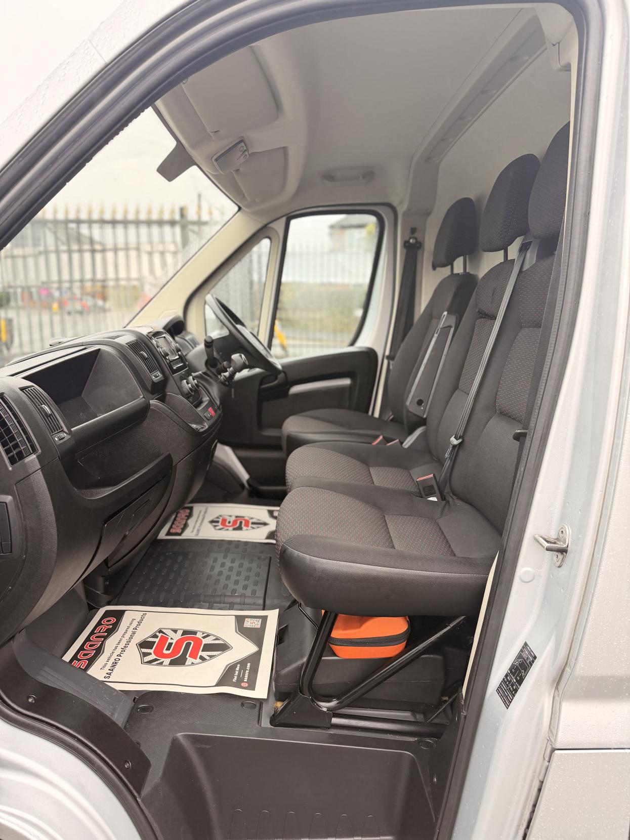 Citroen Relay 2.2 BlueHDi 35 Enterprise Panel Van 5dr Diesel Manual L3 High Roof Euro 6 (s/s) (140 ps)