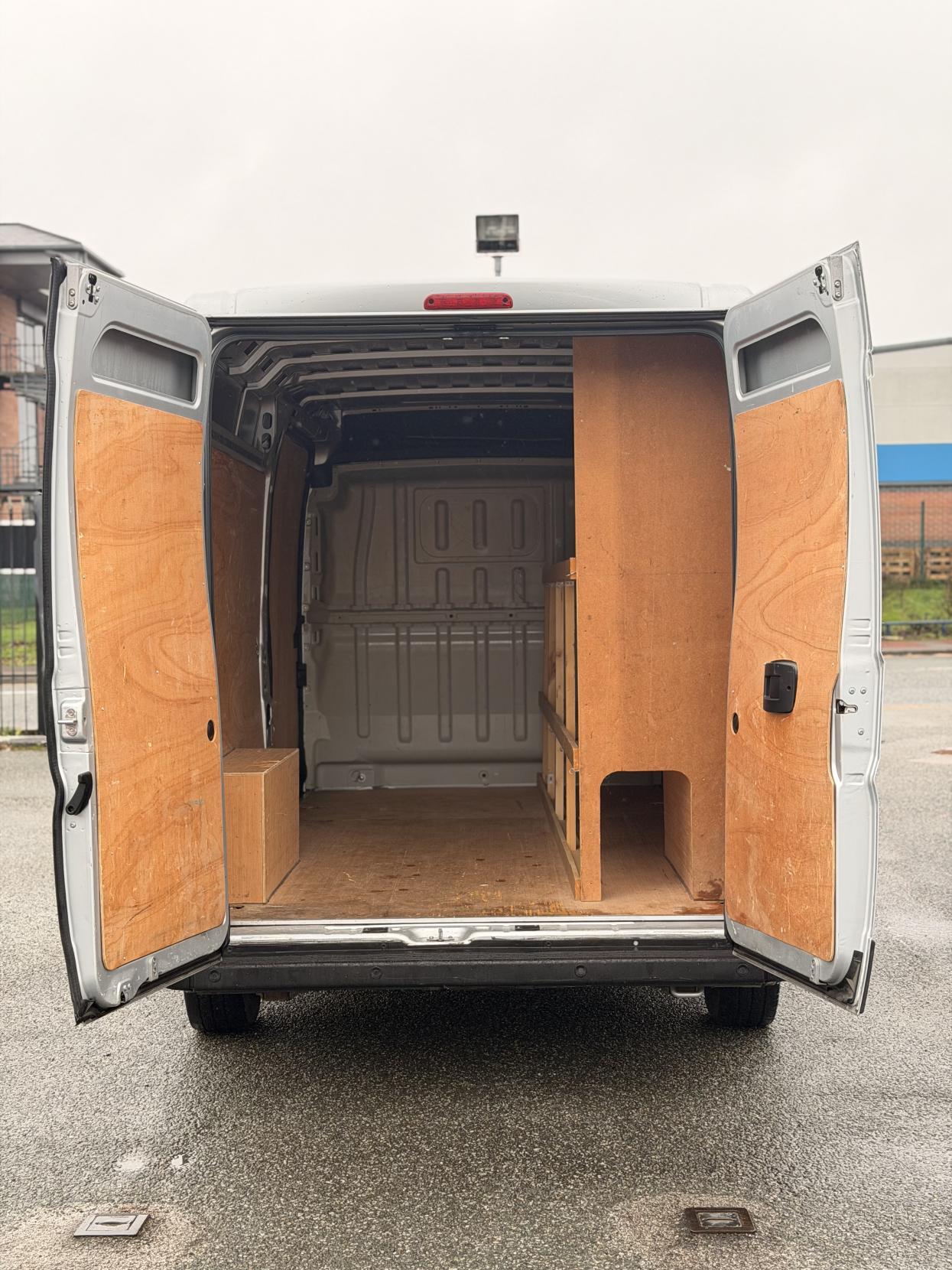 Citroen Relay 2.2 BlueHDi 35 Enterprise Panel Van 5dr Diesel Manual L3 High Roof Euro 6 (s/s) (140 ps)