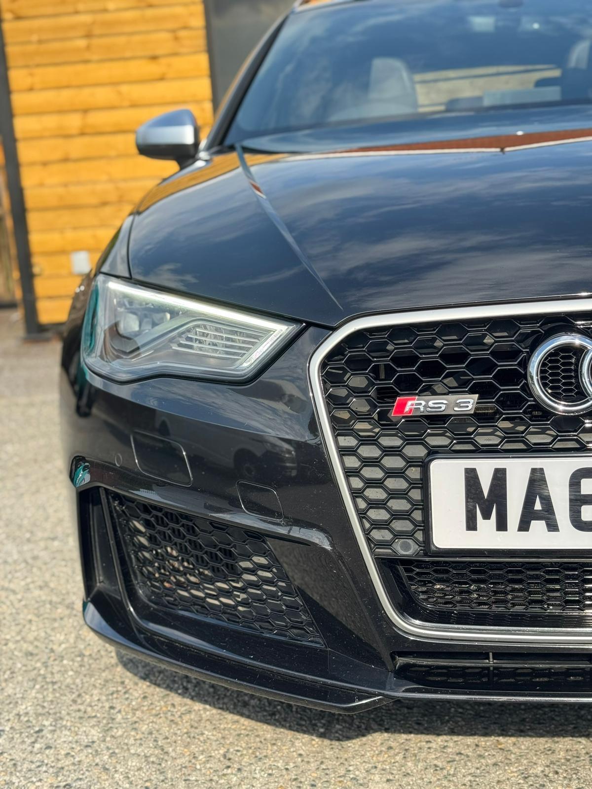 Audi RS3 2.5 TFSI Sportback 5dr Petrol S Tronic quattro Euro 6 (s/s) (Nav) (367 ps)