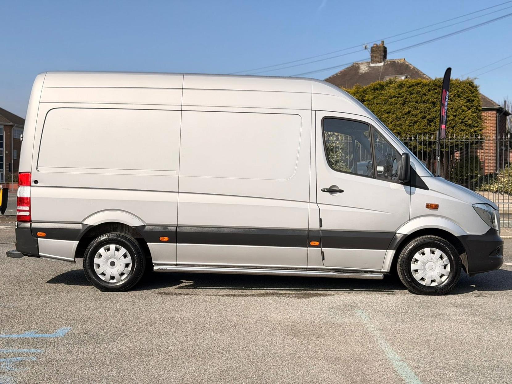 Mercedes-Benz Sprinter 2.1 313 CDi Panel Van 4dr Diesel Manual RWD L2 (129 bhp)