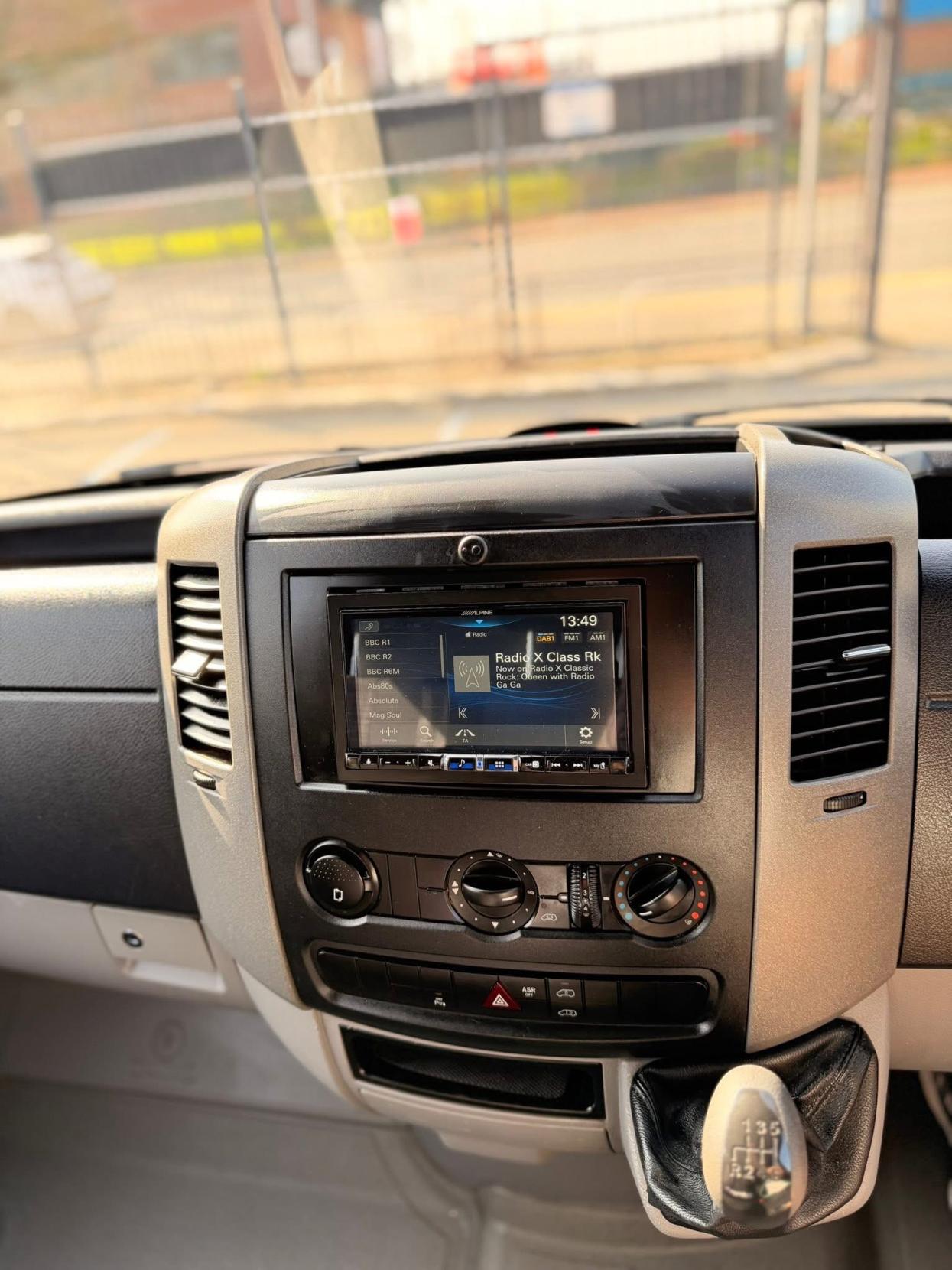 Mercedes-Benz Sprinter 2.1 313 CDi Panel Van 4dr Diesel Manual RWD L2 (129 bhp)