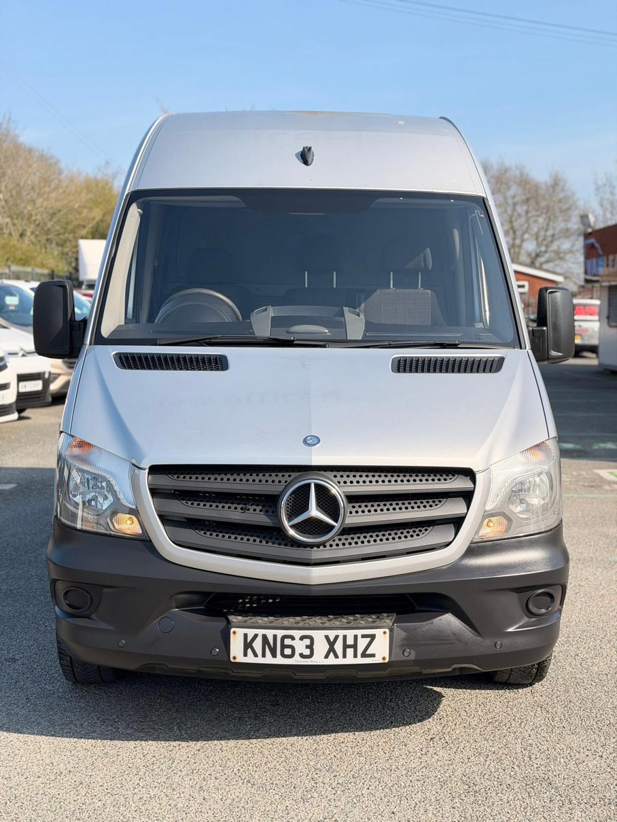 Mercedes-Benz Sprinter 2.1 313 CDi Panel Van 4dr Diesel Manual RWD L2 (129 bhp)