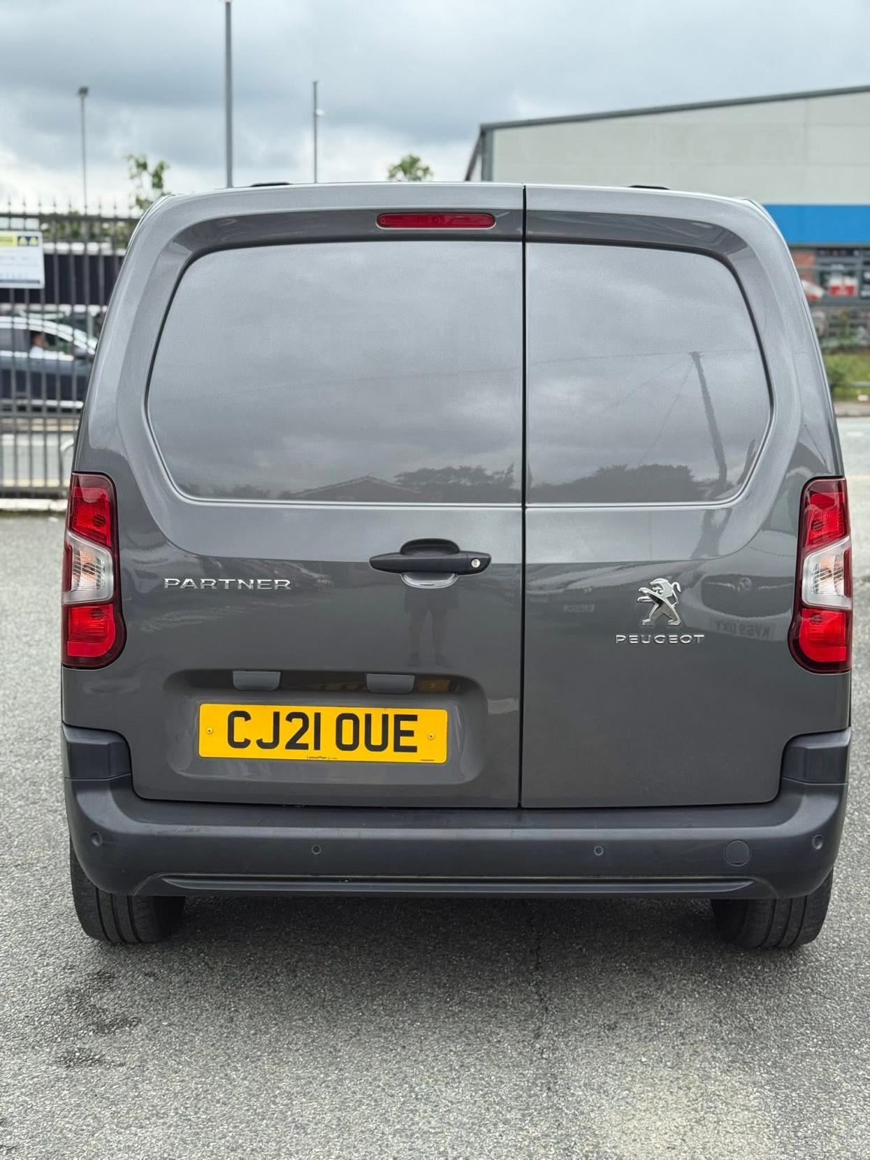 Peugeot Partner 1.5 BlueHDi 1000 Professional Standard Panel Van 5dr Diesel Manual SWB Euro 6 (100 bhp)