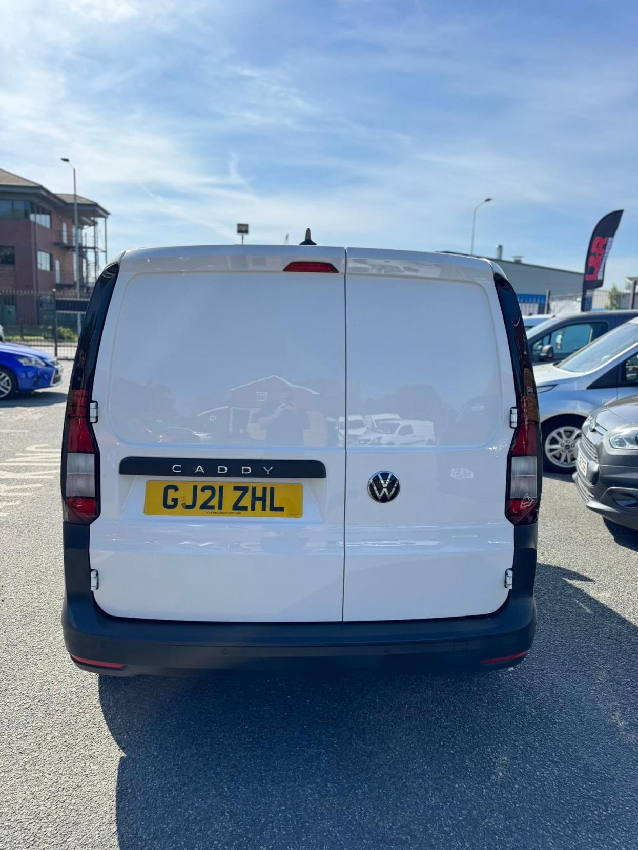 Volkswagen Caddy 2.0 TDI C20 Commerce Panel Van 5dr Diesel Manual SWB Euro 6 (s/s) (102 ps)