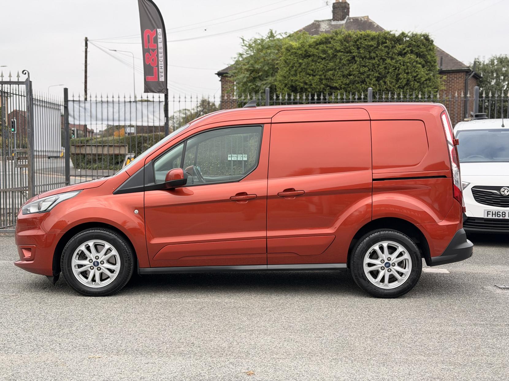 Ford Transit Connect 1.5 200 EcoBlue Limited Panel Van 5dr Diesel Manual L1 Euro 6 (s/s) (120 ps)