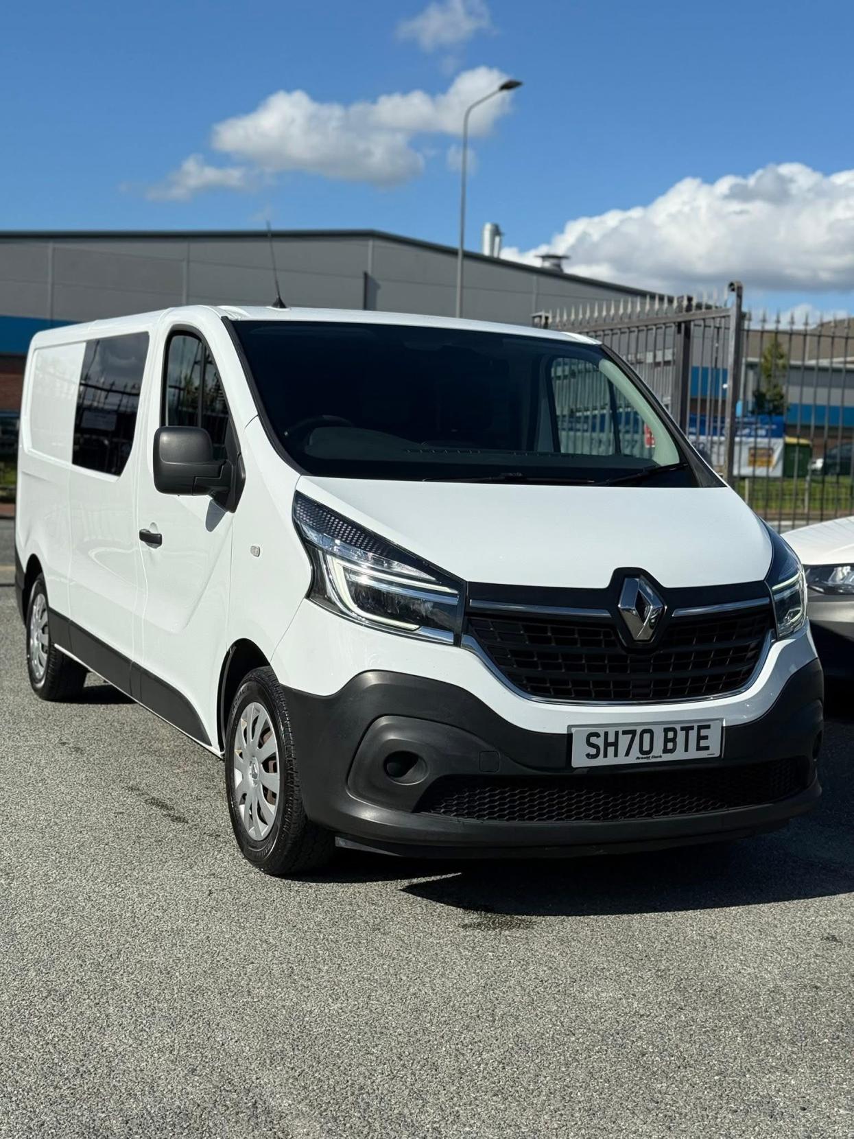 Renault Trafic 2.0 dCi ENERGY 30 Business Panel Van 5dr Diesel Manual LWB Standard Roof Euro 6 (s/s) (145 ps)