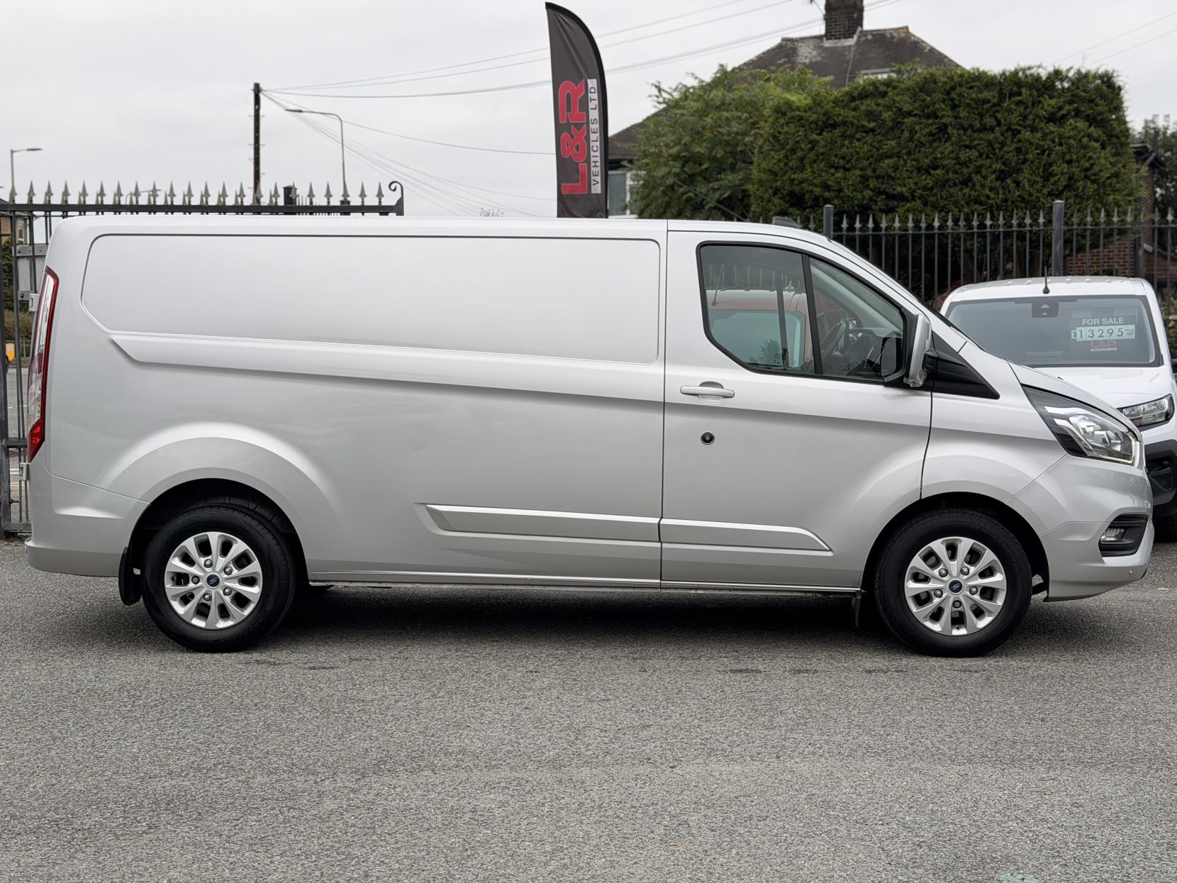 Ford Transit Custom 2.0 340 EcoBlue Limited Panel Van 5dr Diesel Manual L2 H1 Euro 6 (s/s) (170 ps)