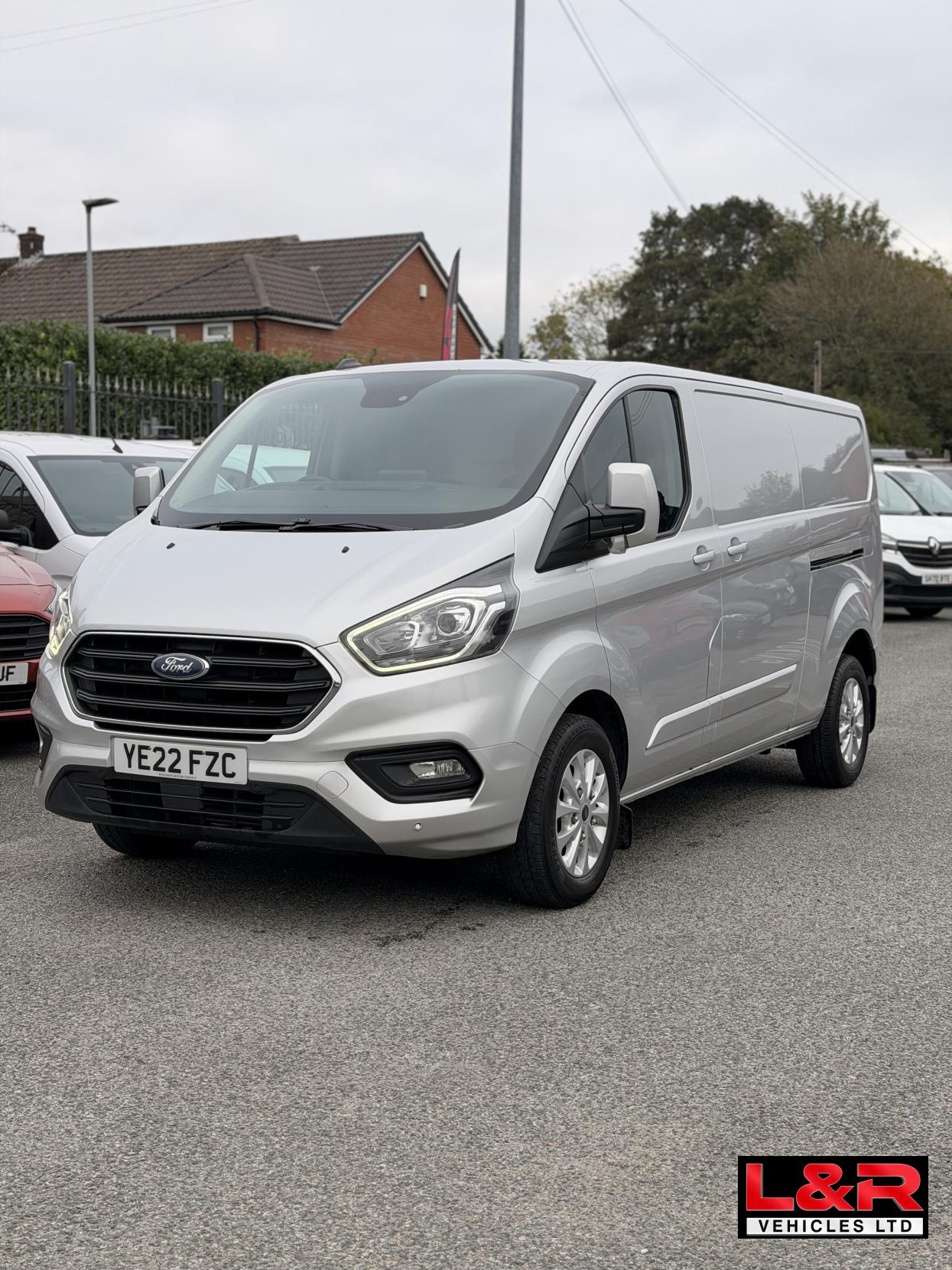 Ford Transit Custom 2.0 340 EcoBlue Limited Panel Van 5dr Diesel Manual L2 H1 Euro 6 (s/s) (170 ps)
